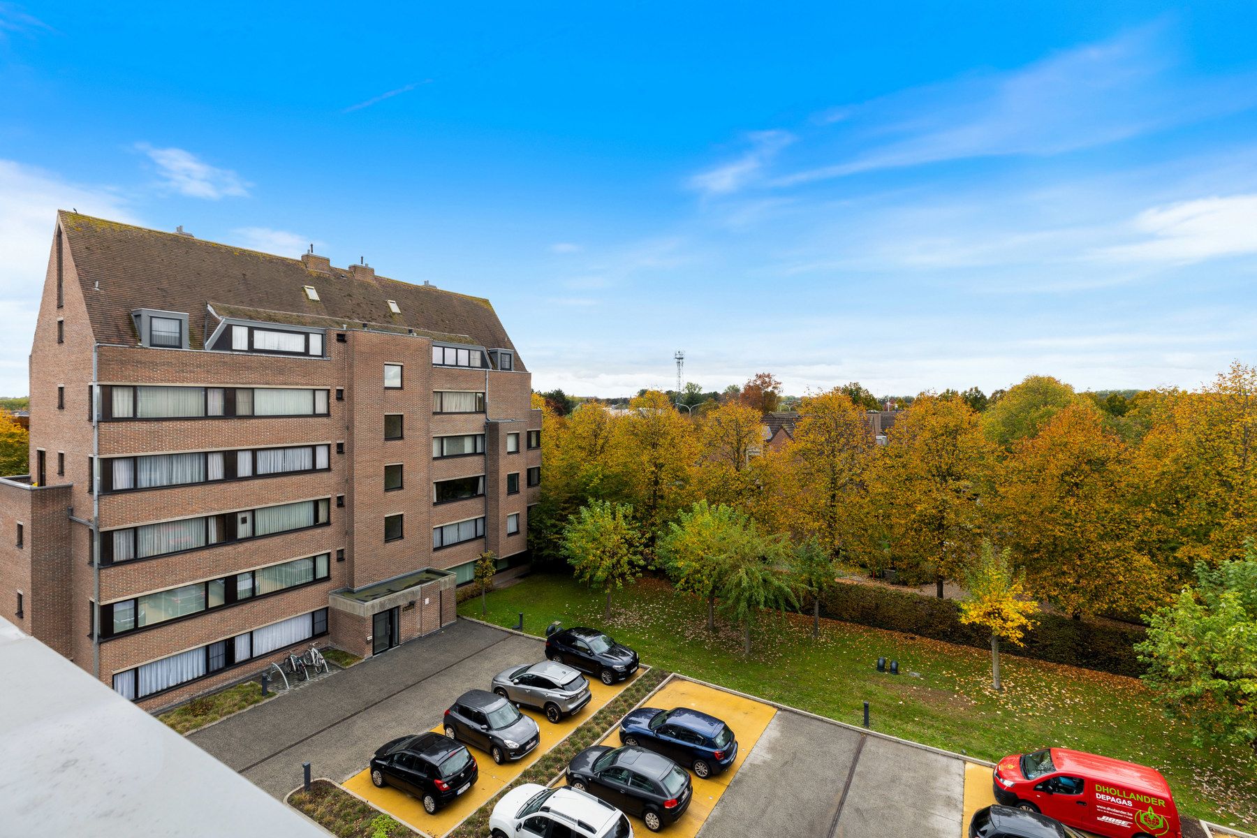 Ruime 3 slpk. duplex met waterzicht nabij centrum Brugge foto 17