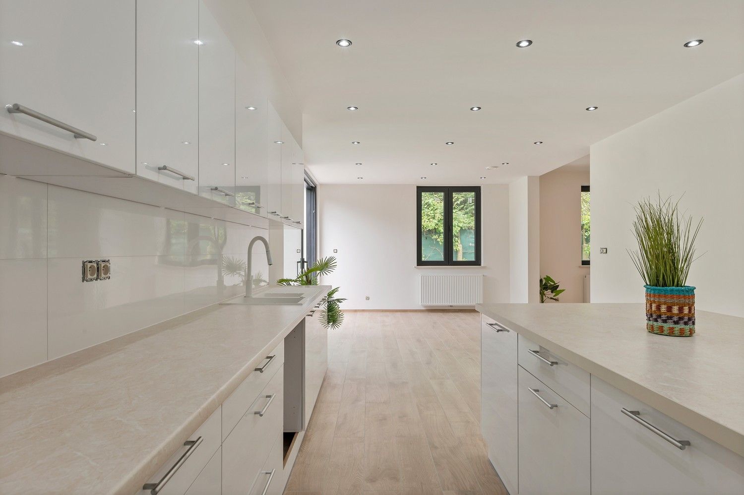 Instapklare woning o.a. 3 slaapkamers. foto 11