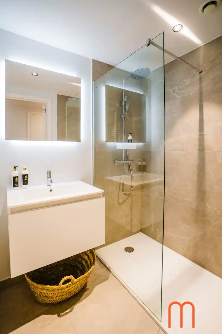 Luxe appartement met zee- en havenzicht in Ensor Tower – Oosteroever Oostende foto 18