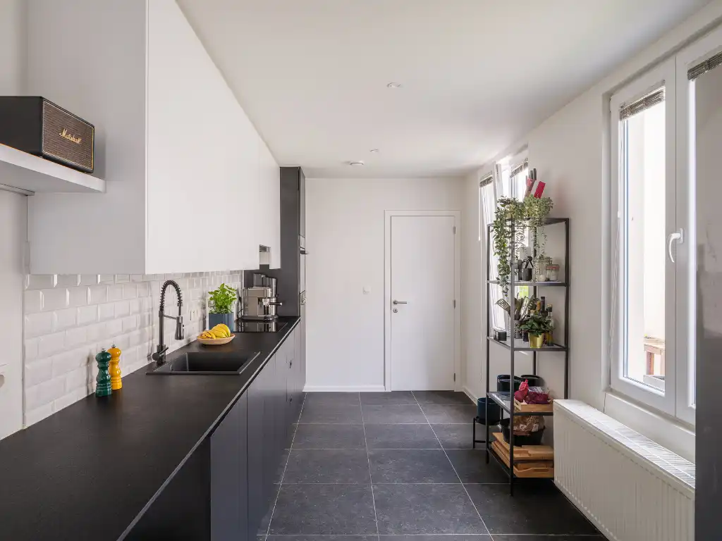Karaktervolle woning met 4 slaapkamers en zonnige stadstuin op een boogscheut van het centrum van Gent. foto 8