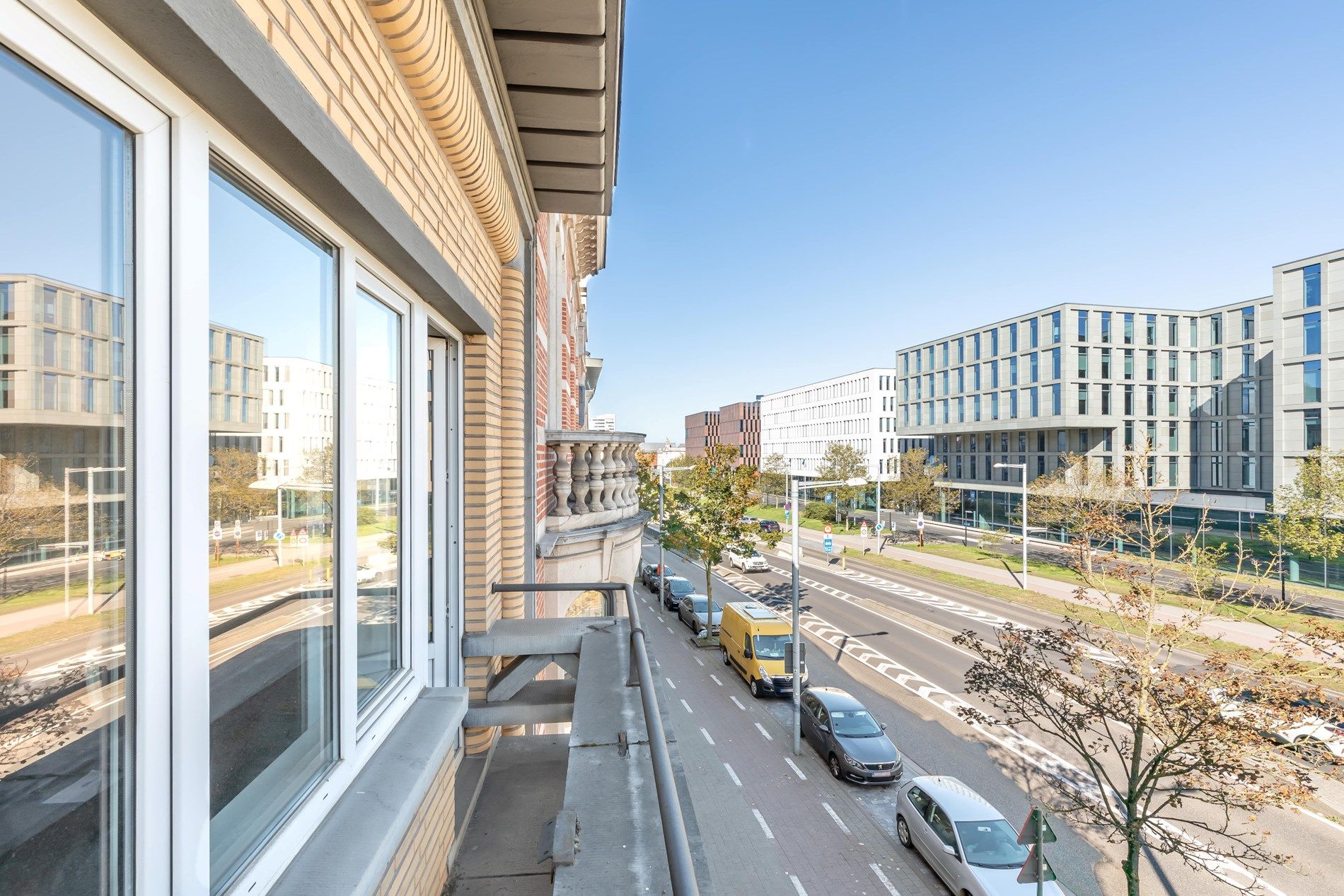 Ruim gemeubeld duplex appartement met 1-slaapkamer foto 9