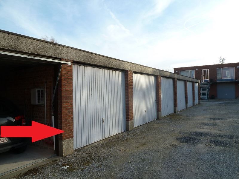 Zeer goed gelegen appartement met aparte garage! foto 4