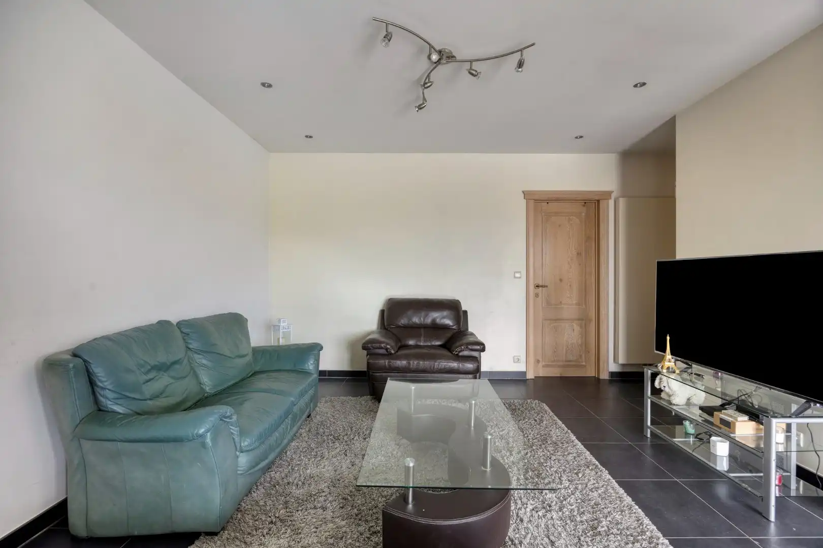 TOPLIGGING ! Instapklaar 2-kamerappartement  foto 5