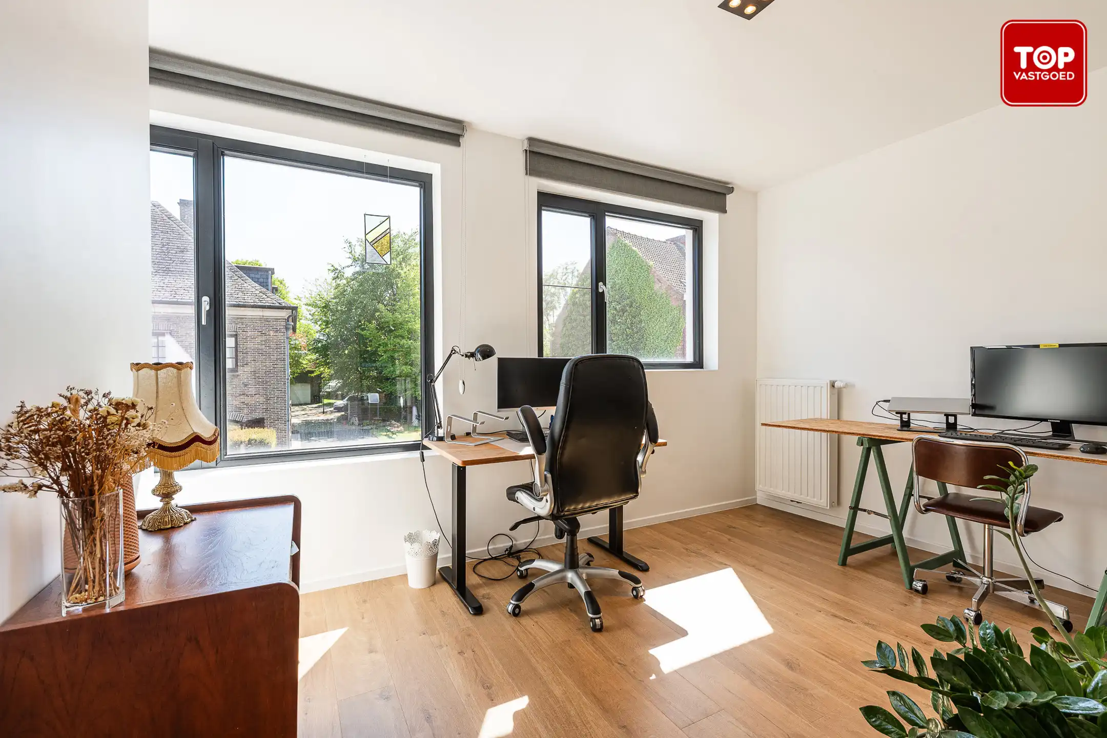 Totaal gerenoveerde woning (2021) met 4 slaapkamers. foto 22