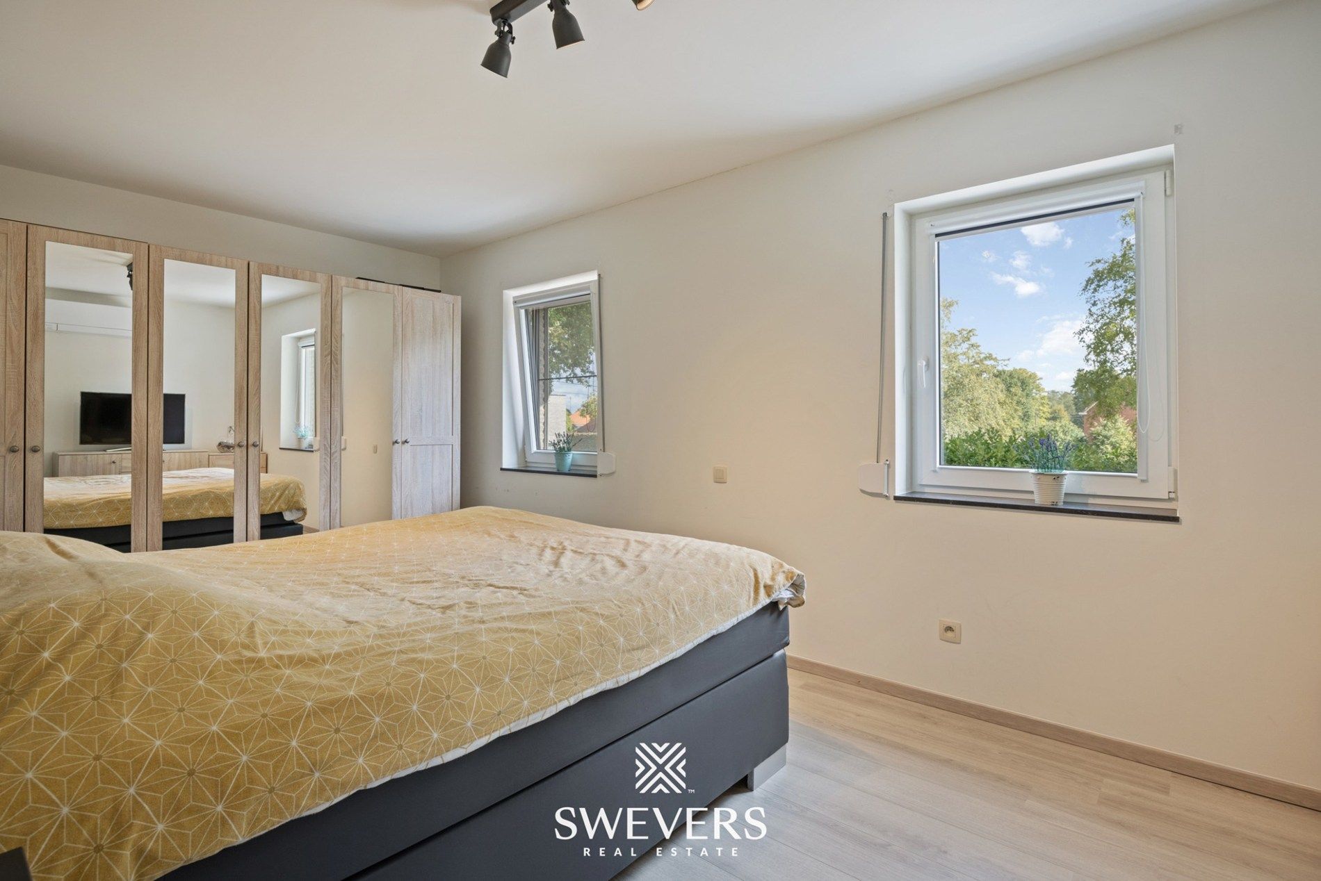 Recente instapklare moderne gezinswoning in Leopoldsburg foto 11