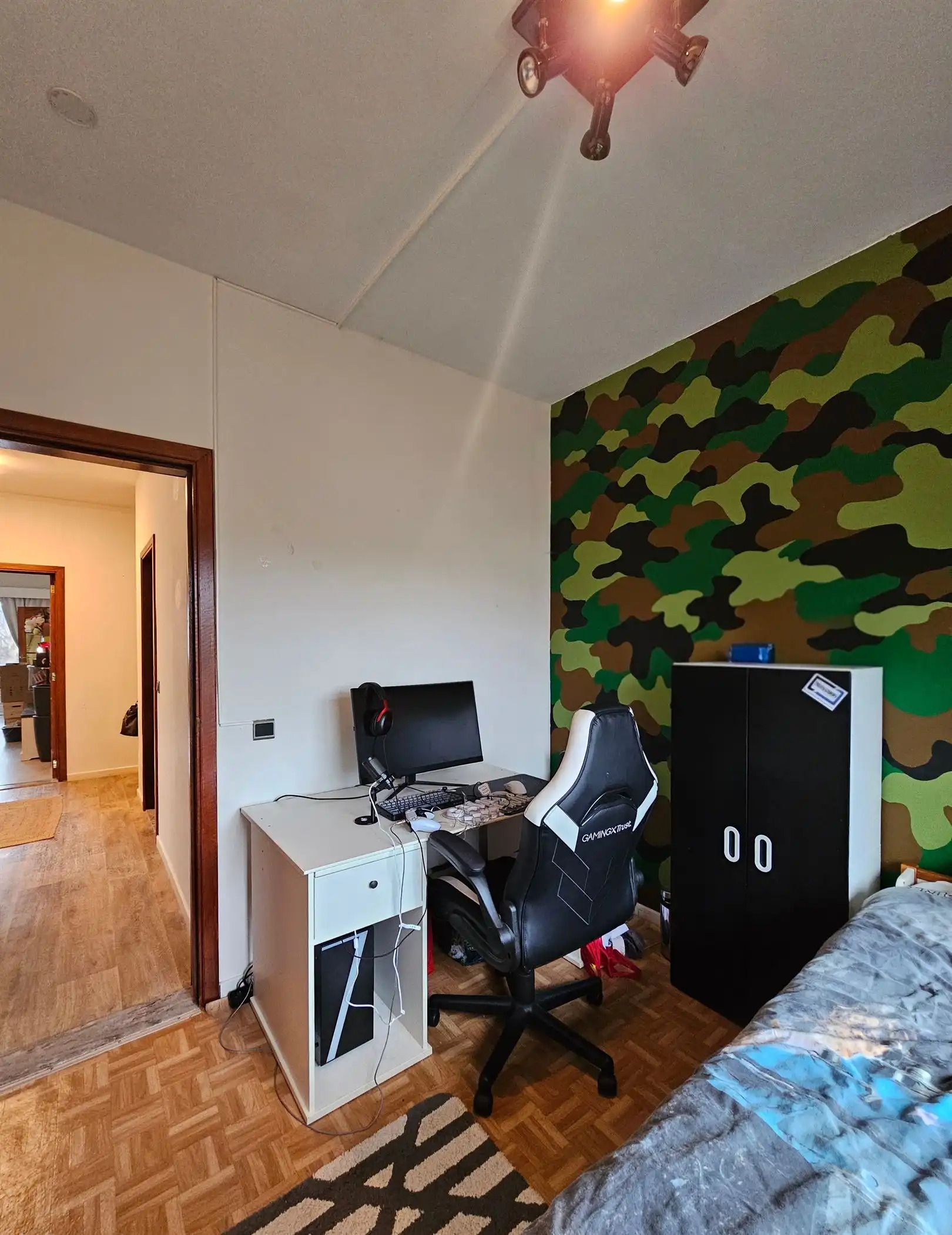 Ruim instapklaar appartement met 2 slaapkamer op 1e vd foto 9