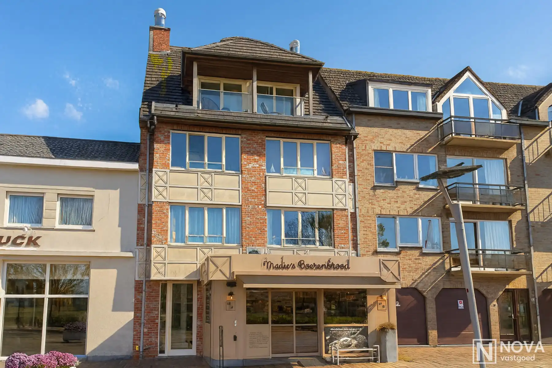 Uitstekend gelegen appartement met 2 slaapkamers op de Kaai. foto 13