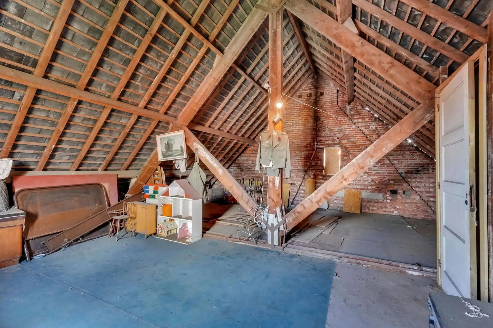 Halfopen bebouwing met 4 slaapkamers en vrijstaande garage foto 9