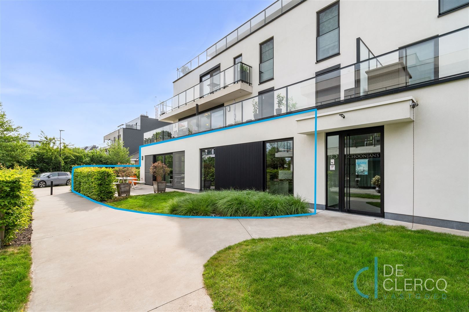 Gelijkvloers appartement te koop met terras in Lochristi! foto {{pictureIndex}}