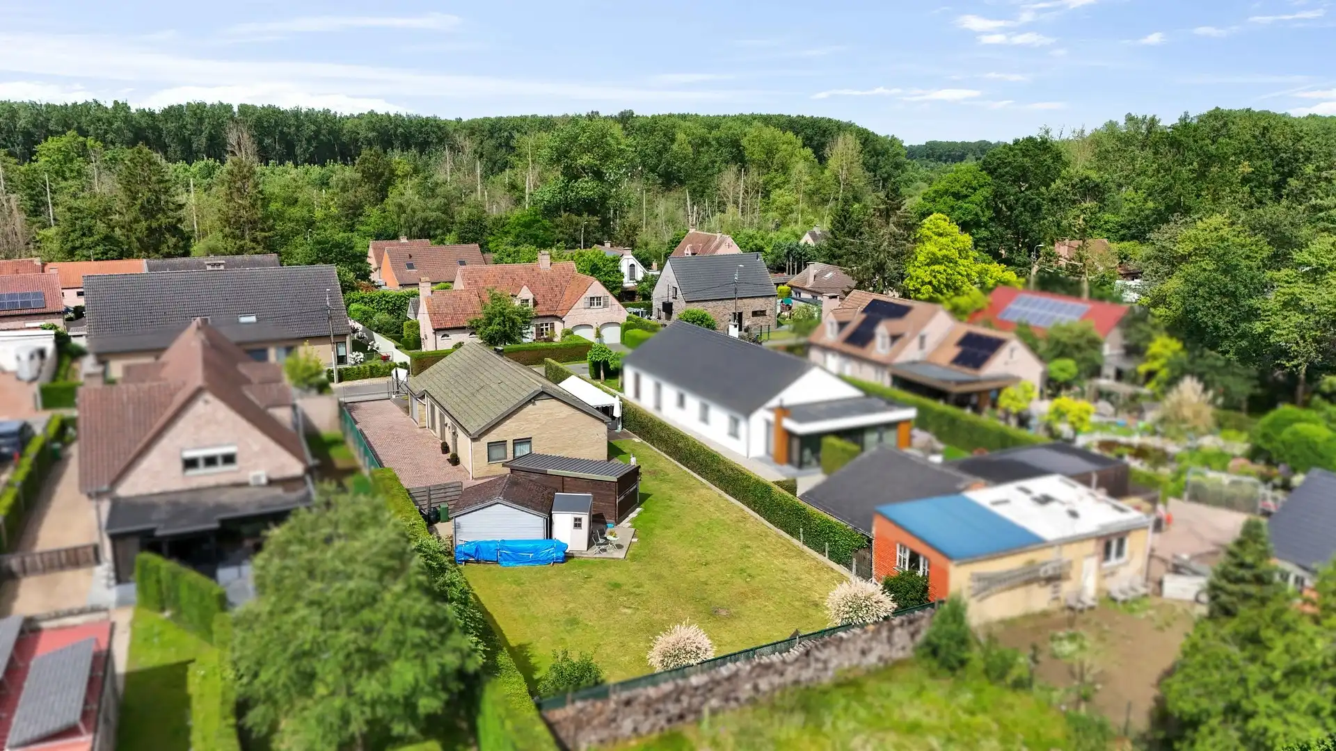 Rustig gelegen bungalow op een rustige ligging te Berlare op 885m² grond. foto 23