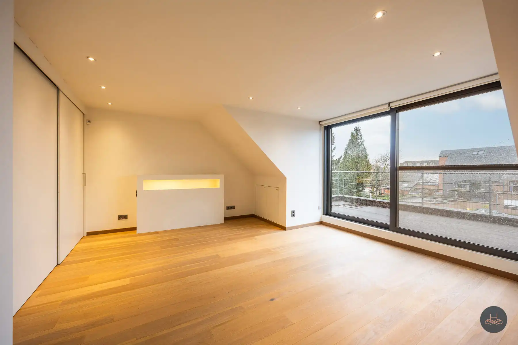 Zeer ruim triplex appartement in centrum Haacht foto 19