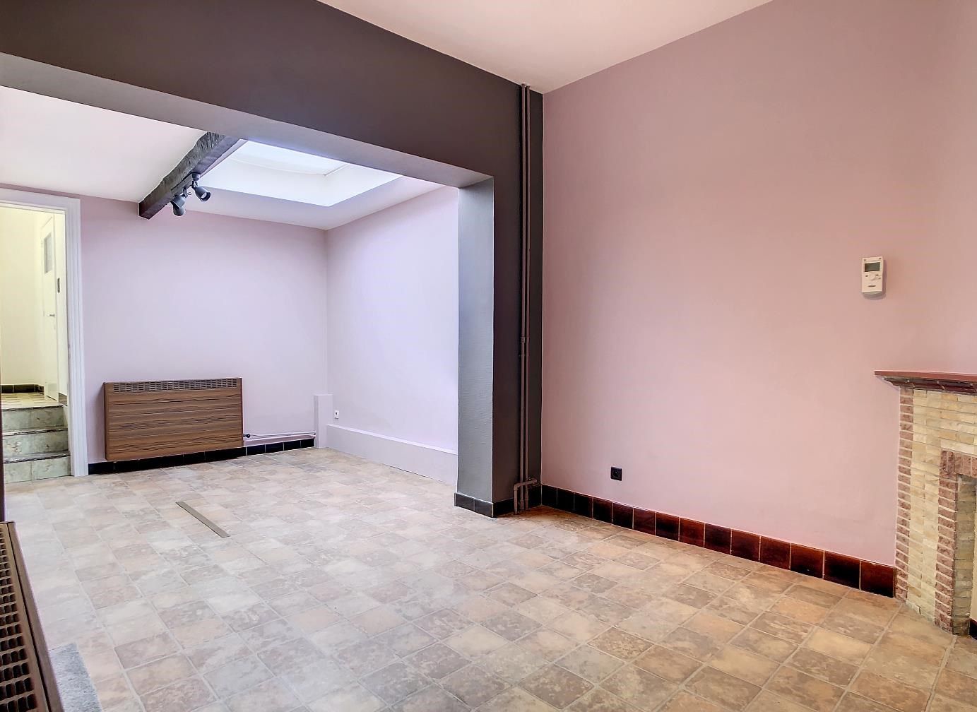 Centraal gelegen stadswoning met drie slaapkamers en aangename stadstuin – EPC 335 kWh/m² - bewoonbare oppervlakte 92 m²  foto 6
