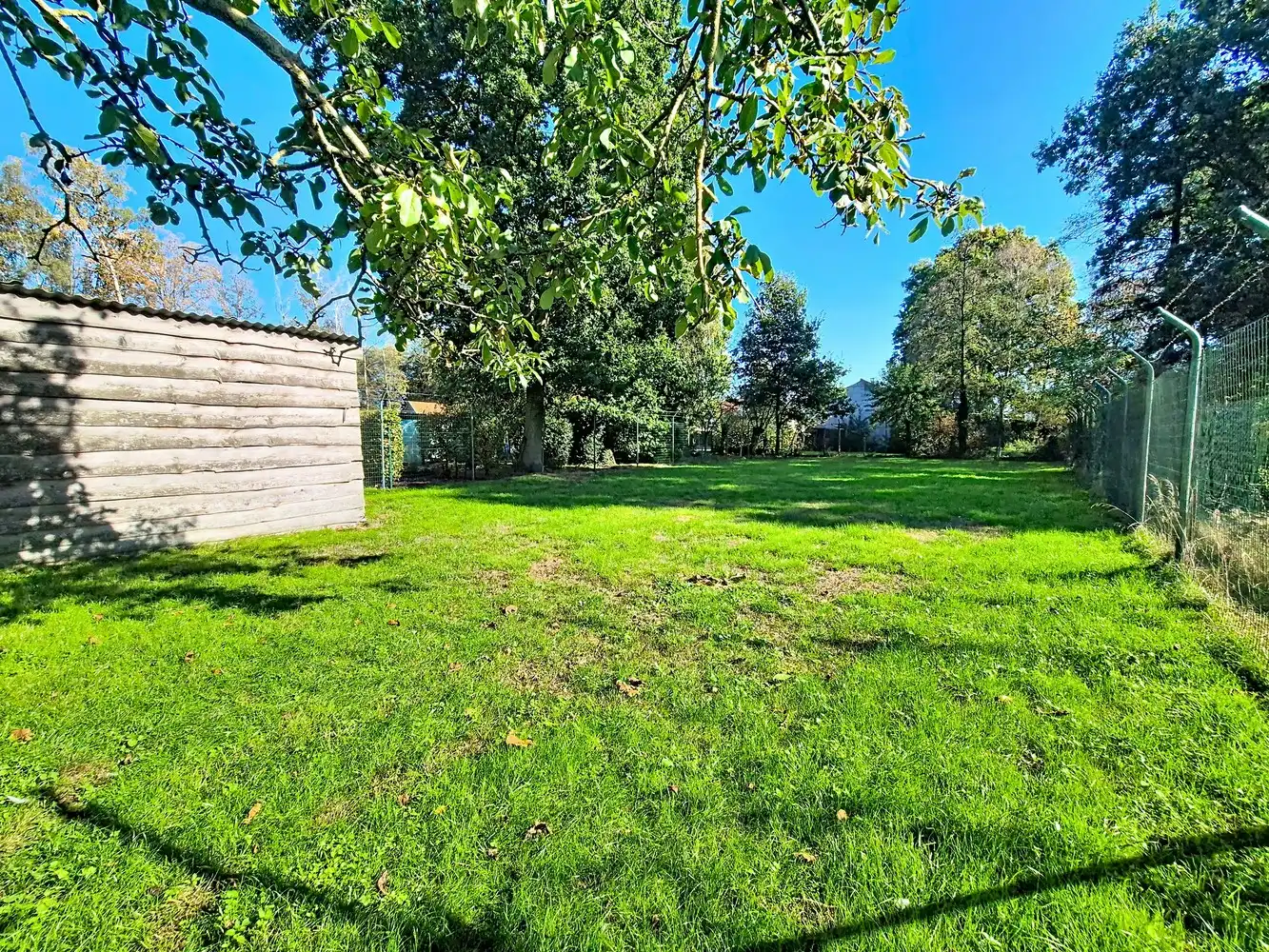 Lichtrijke, ruime gezinswoning op prachtig perceel van 1621m² foto 24