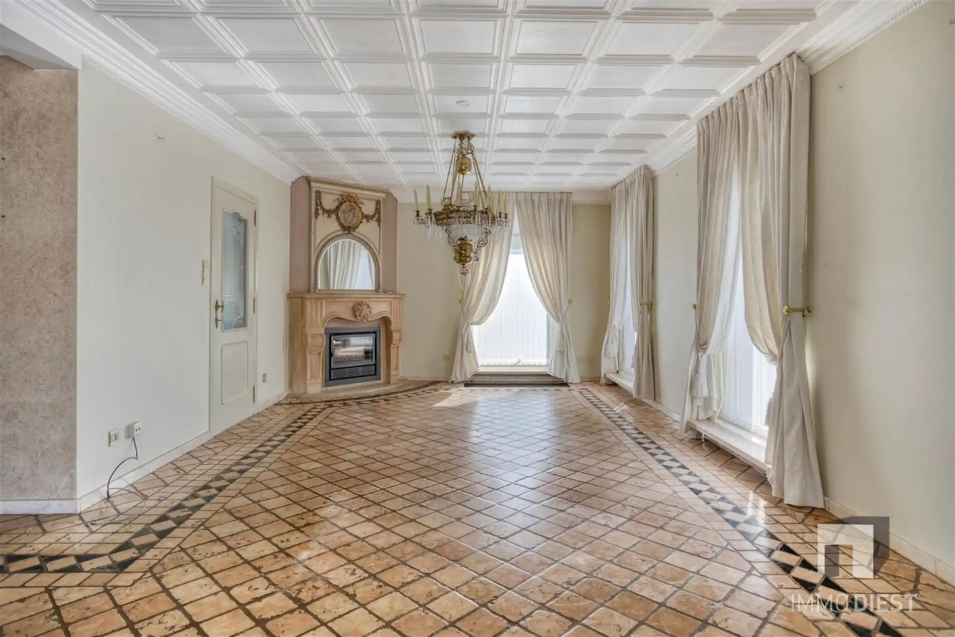 Verzorgde woning met gelijkvloerse indeling. Uw zaak aan huis mogelijk! foto 6