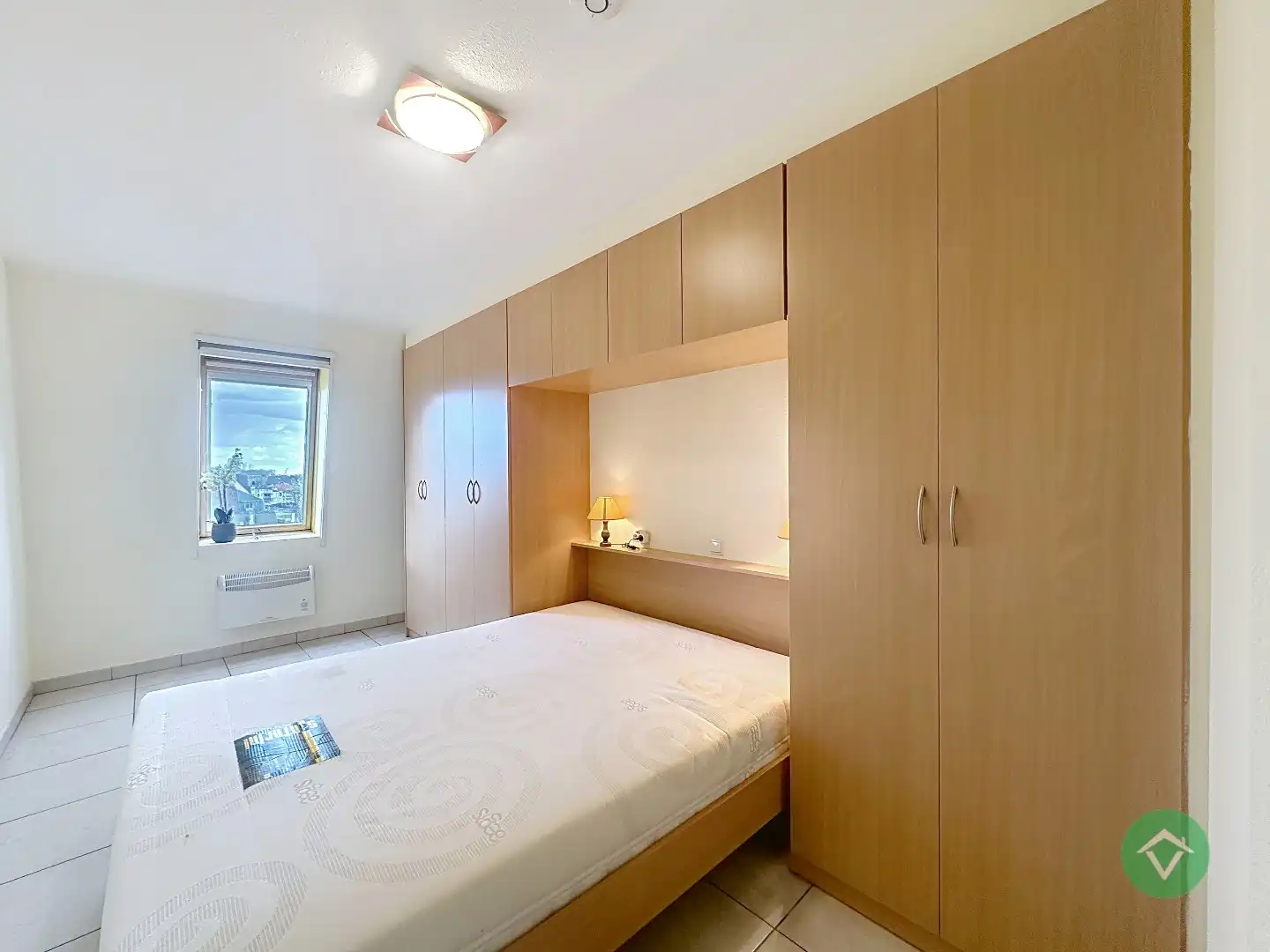 Lichtrijk 2-slaapkamerappartement op topligging op 100m van de zeedijk in Sint-Idesbald foto 15