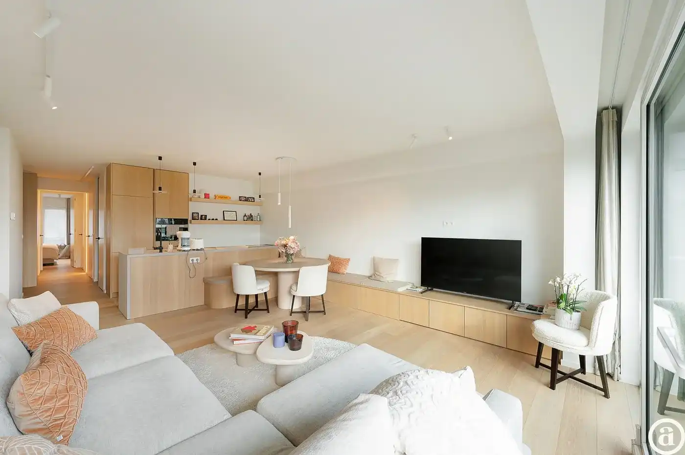 Mooi vernieuwd appartement met open uitzicht & 3 slaapkamers foto 13