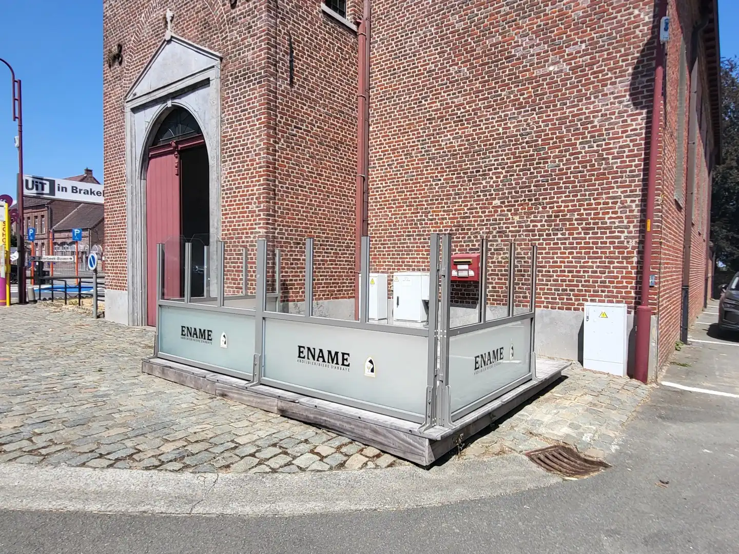 Café "Het Meiklokje" met mogelijke woonst, schuur en garage – goed gekend en populair café uitgebaat tot november 2025 foto 6