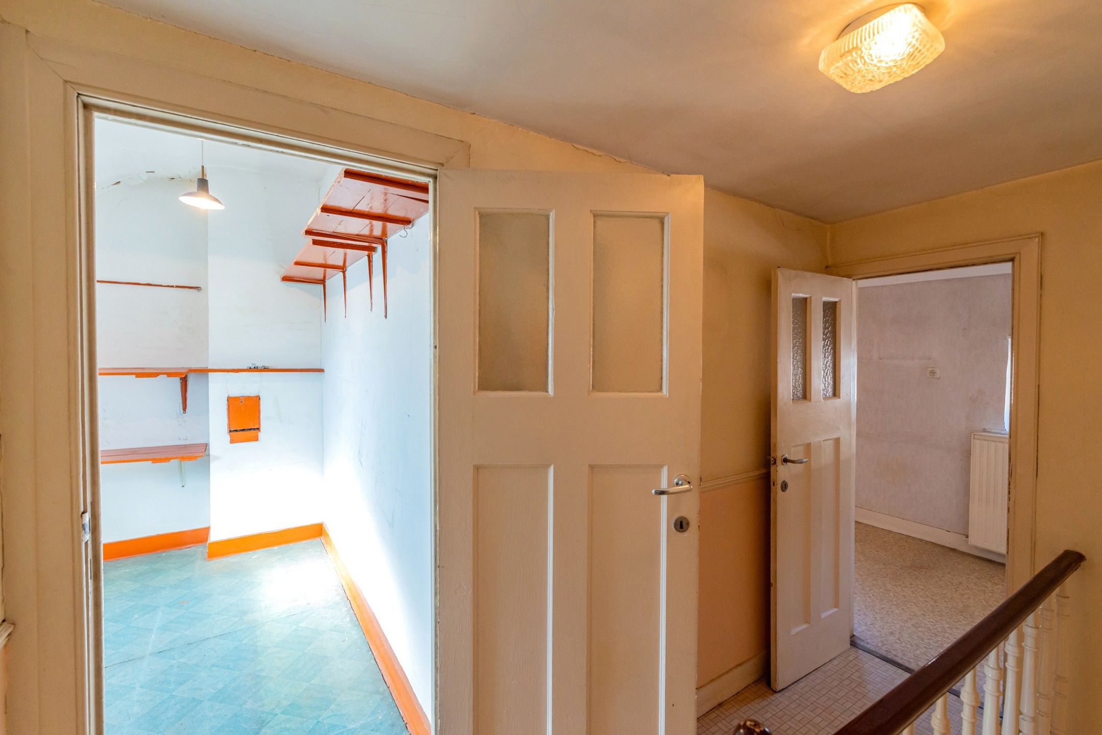 Te renoveren woning met potentieel in het hart van Audergem foto 15
