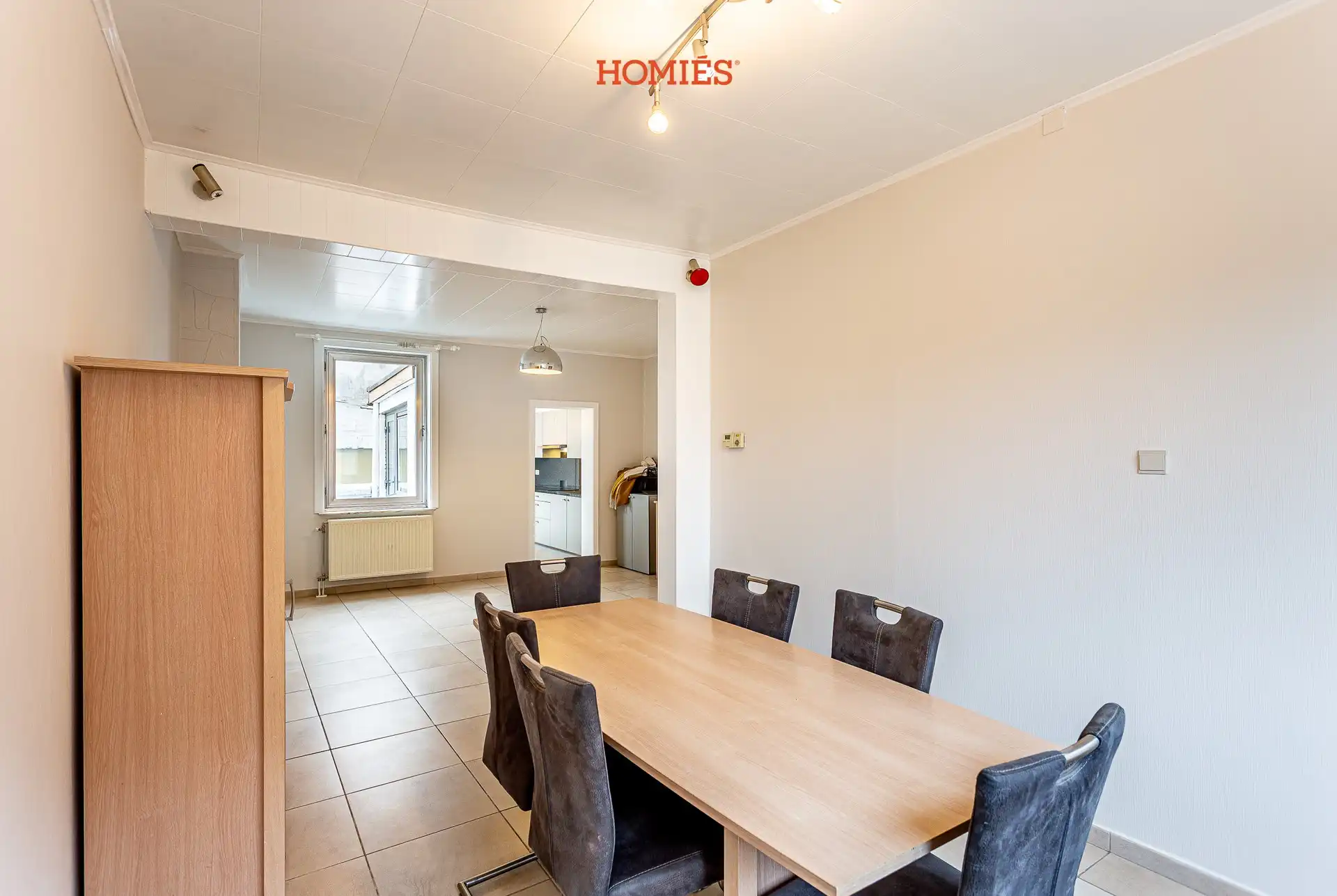 Woning met 4 volwaardige slaapkamers en koertje foto 8