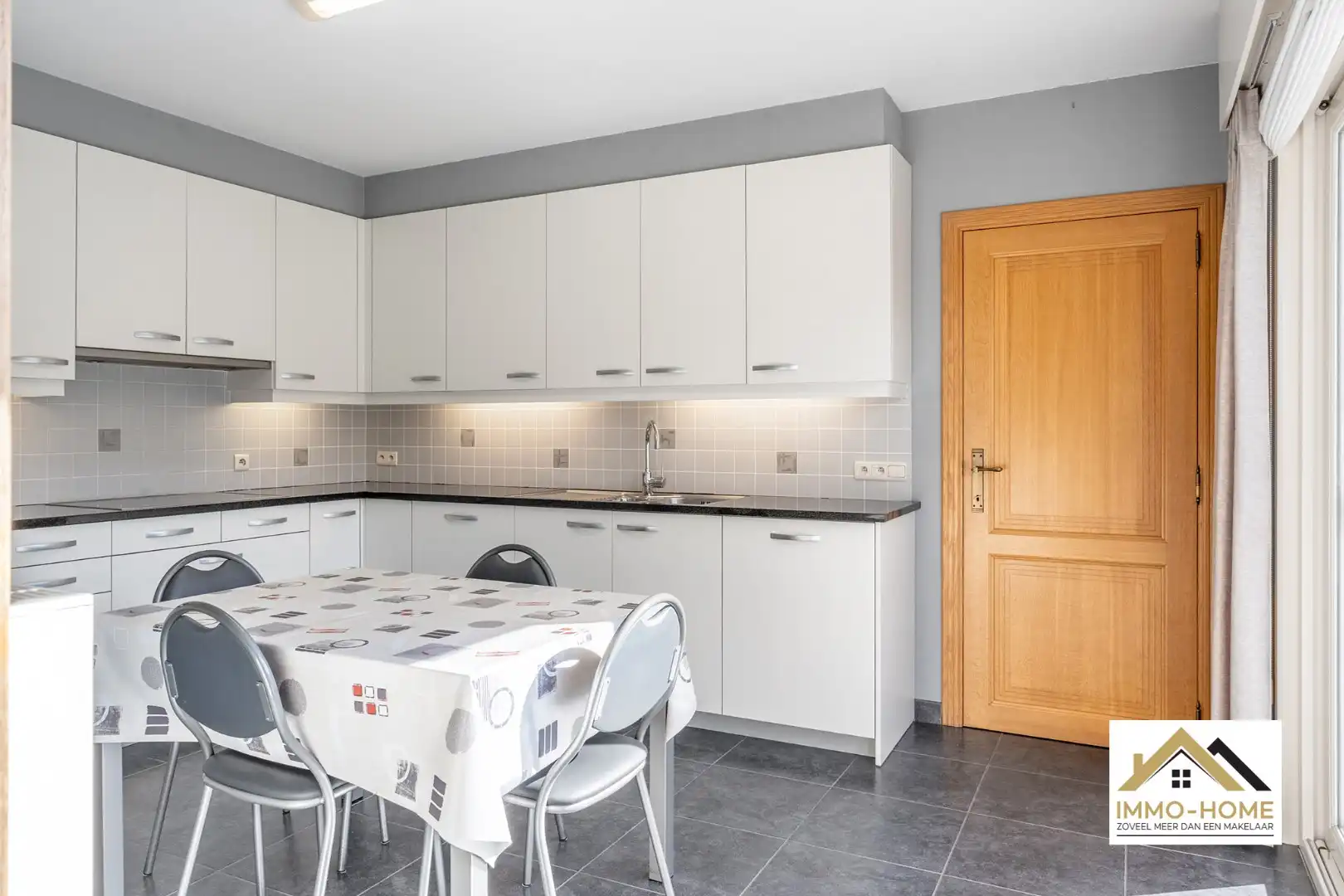 Ruime bungalow met ruime tuin in residentiële omgeving!  foto 10