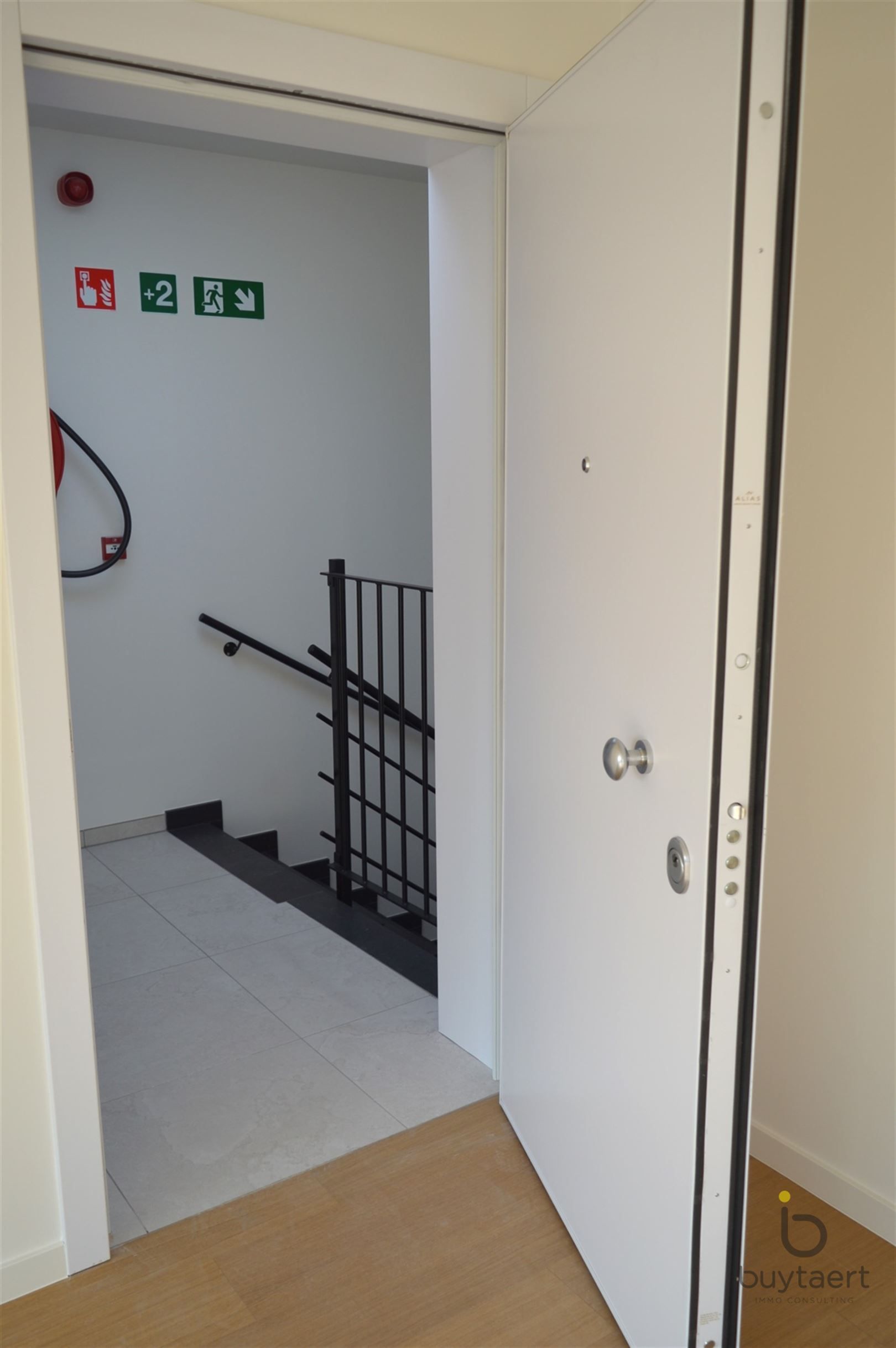 Uniek penthouse te Zoersel! foto 16