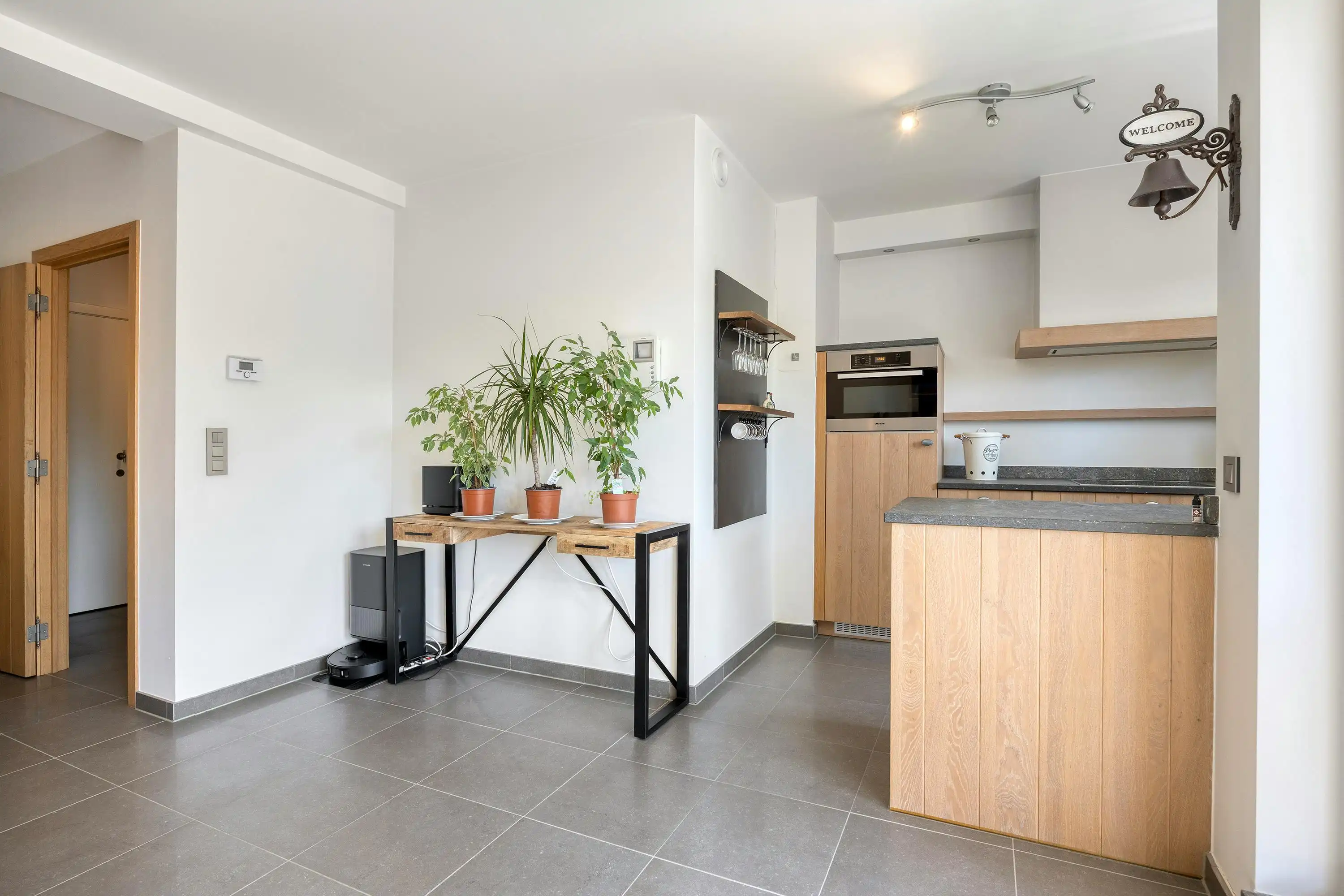 Mooi parkappartement met 2 slaapkamers, garage en 2 kelders foto 7