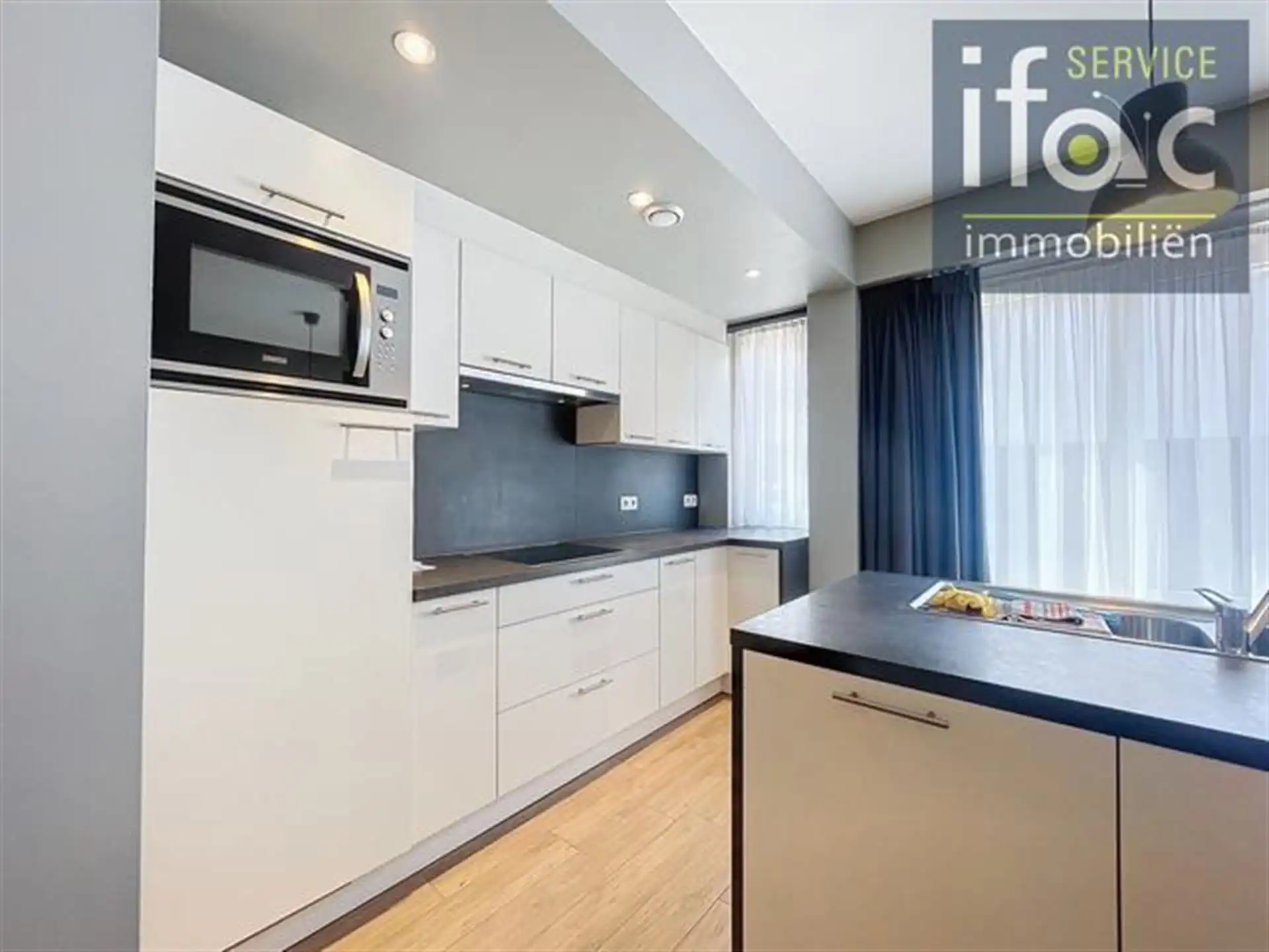 Prachtig gerenoveerd één slaapkamerappartement foto 4