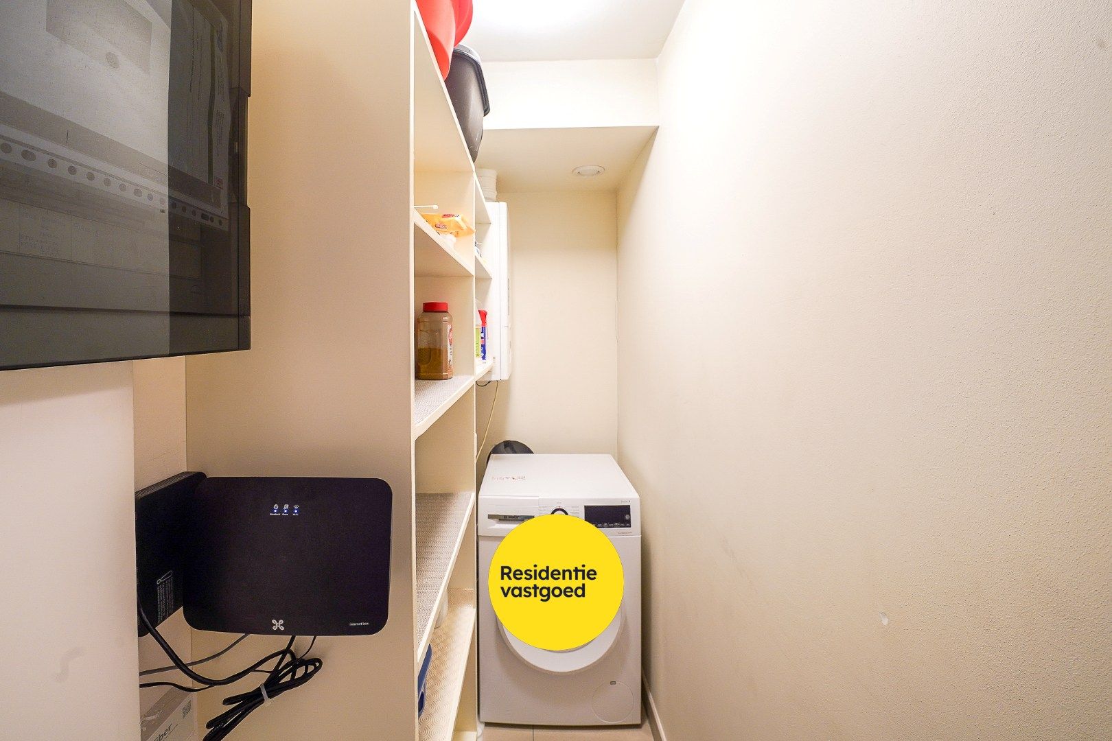 Instapklaar appartement met 2 terrassen te Mariakerke foto 9