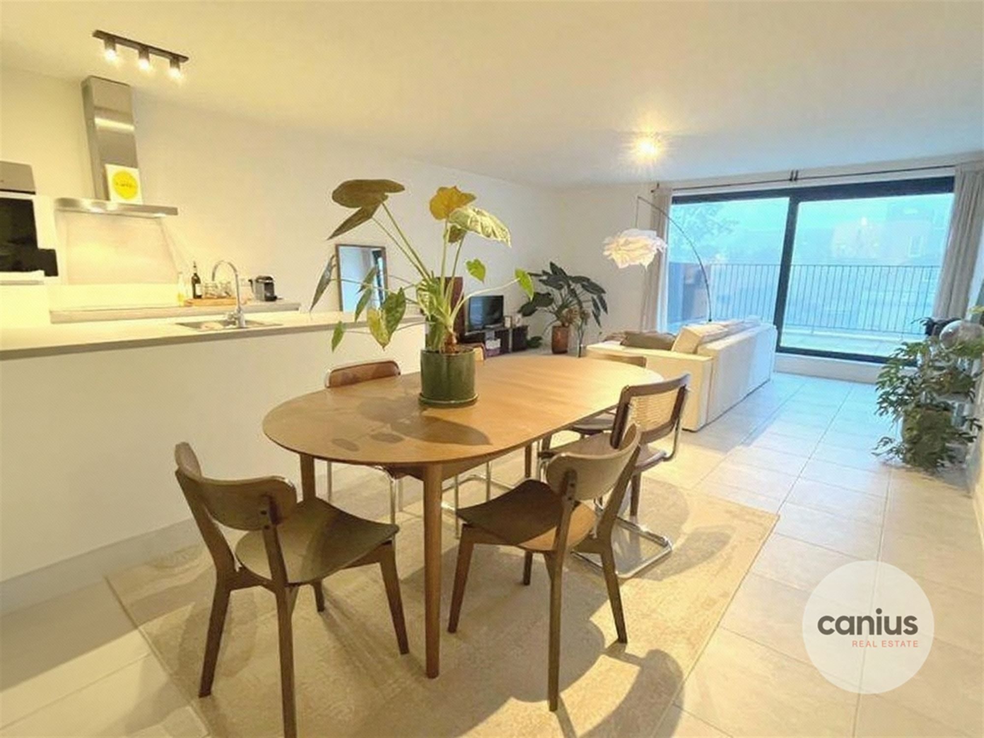 GESCHILDERD NIEUWBOUWAPP. IN HARTJE HASSELT MET 2 SLKS + TERRAS & PARKING foto 3