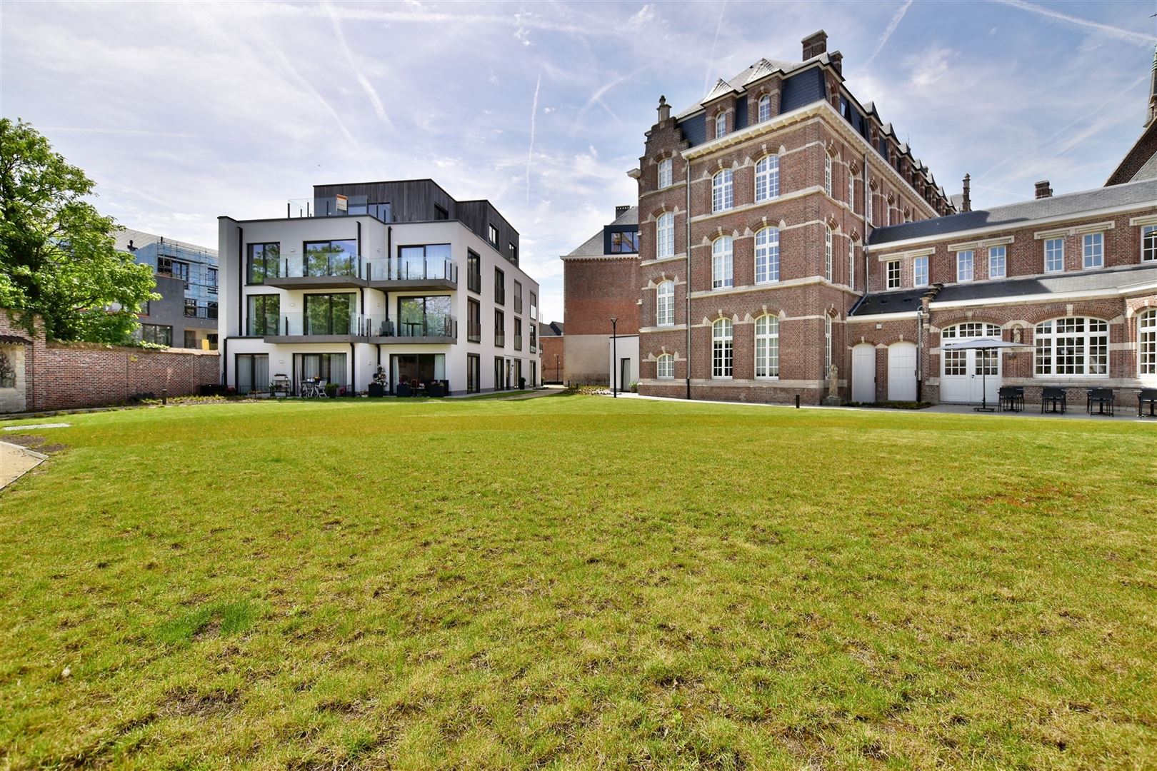 Prachtige assisentiewoning in het beschermd monument genaamd "Zwartzusterklooster" gelegen in het hartje van Dendermonde. foto 16