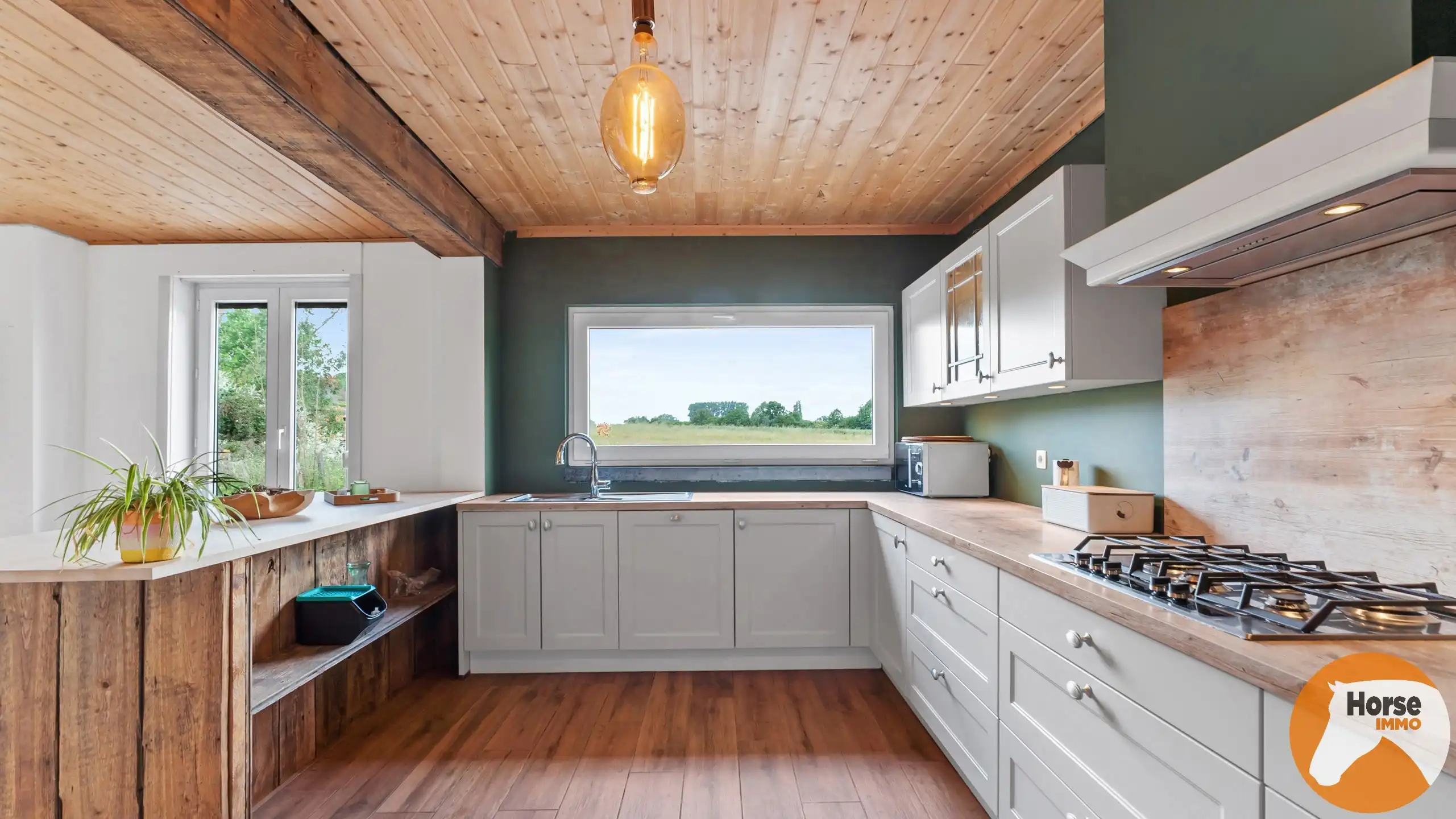 HERNE - Gerenoveerde woning met hangar op +-75a foto 4