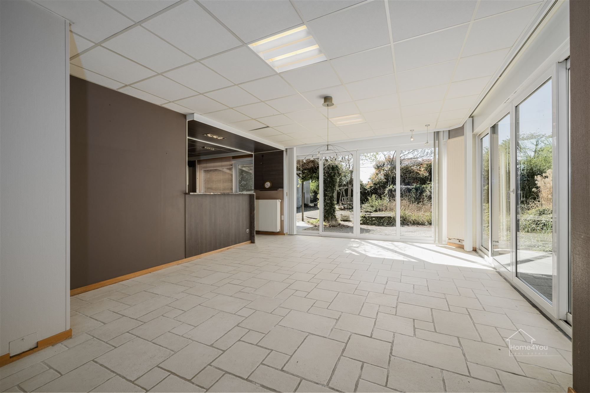  Multifunctioneel bedrijfsgebouw met toonzaal, magazijn, kantoren én woonst op toplocatie. foto 13