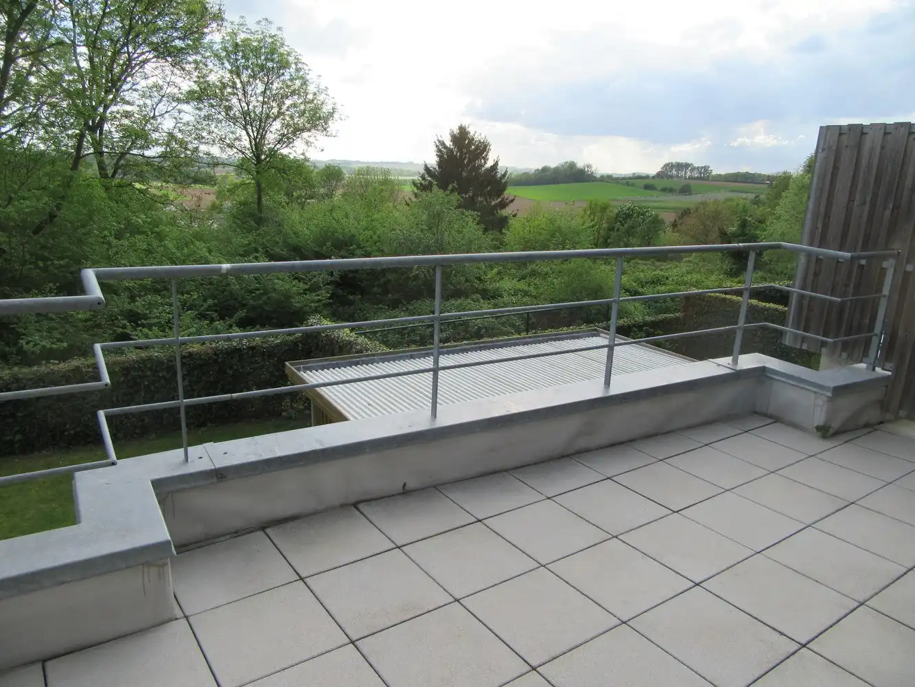 Modern duplex appartement, open indeling, 2x slpk, 2x terras, kelder + parkeerplek + lift aanwezig foto 7