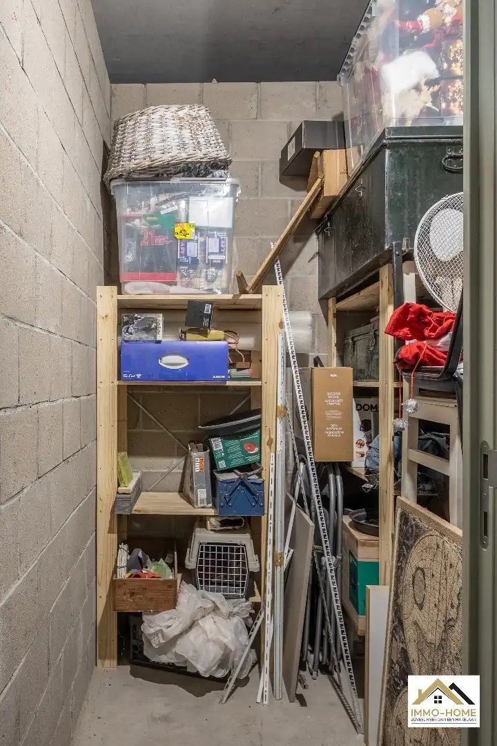 Instapklaar modern appartement met autostaanplaats foto 18