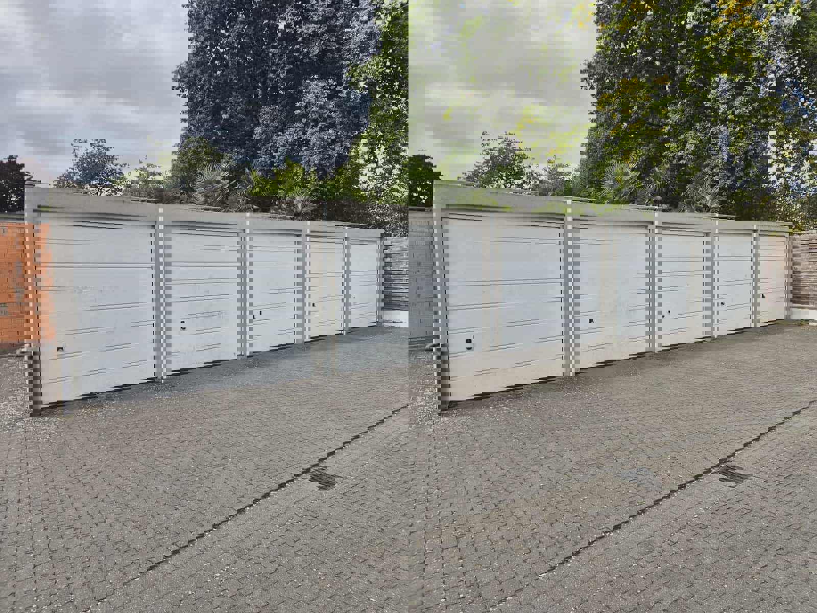 Eenslaapkamerappartement met garage en terras foto 11