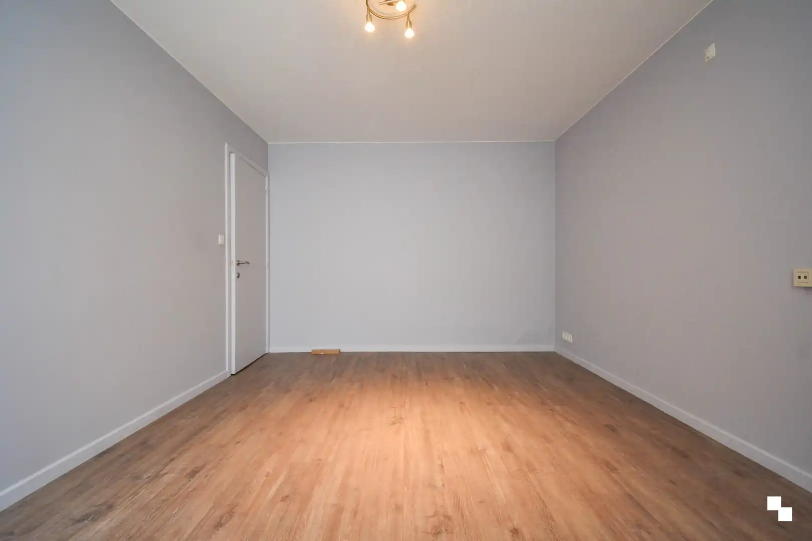 Ruime bel-etagewoning in hartje Izegem foto 19