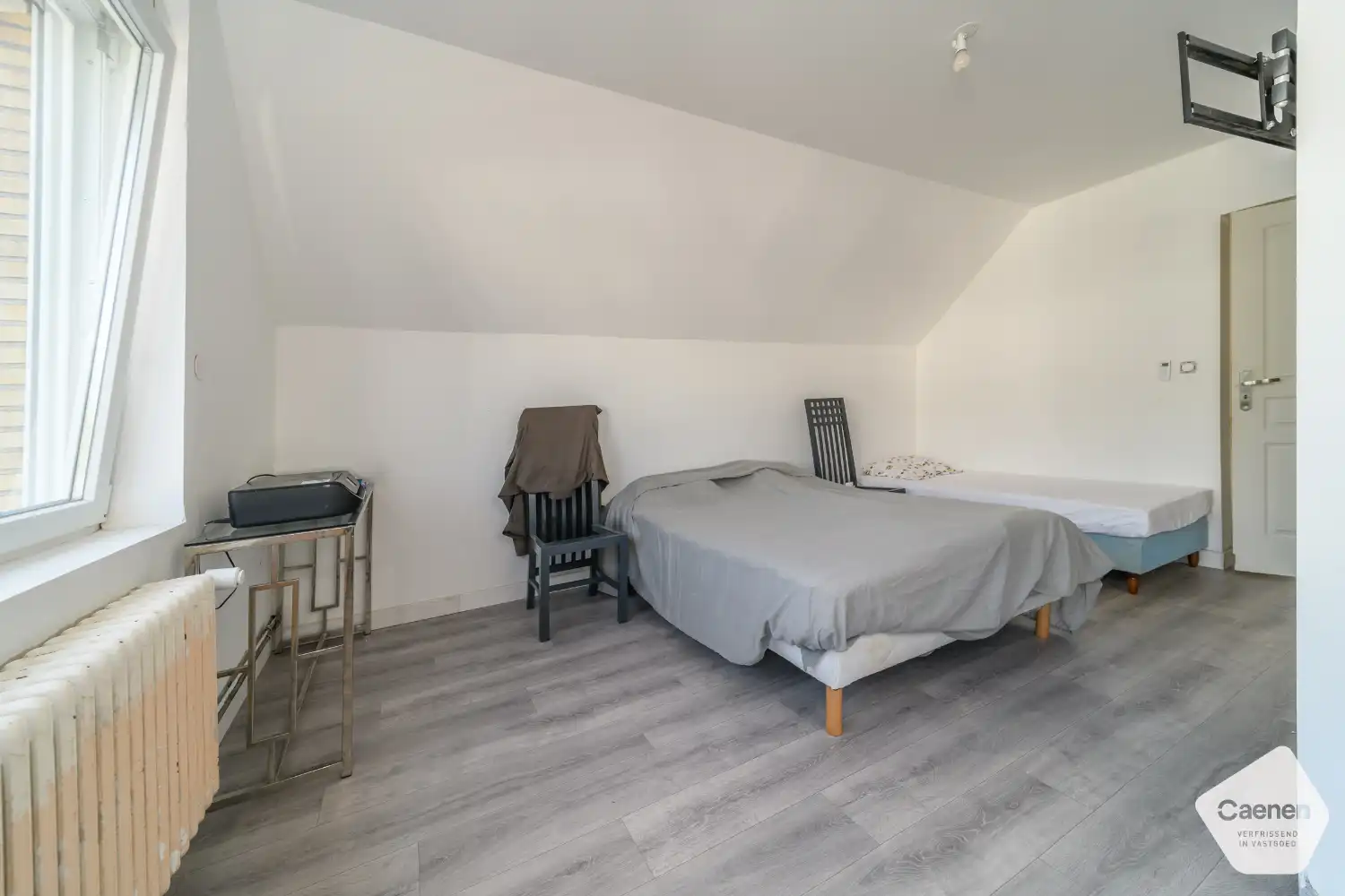 Te Koop – Handelszaak met Ruime Woning op Toplocatie aan de Belgisch-Franse Grens foto 13
