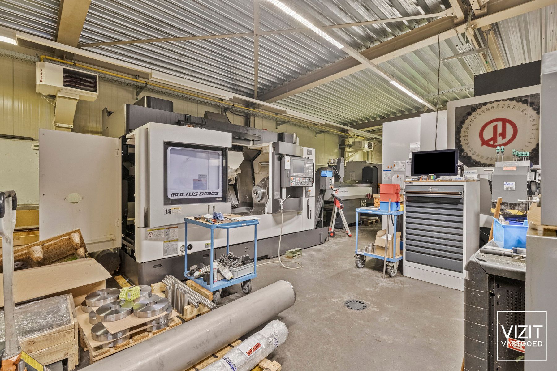 Bedrijfsruimte met woning op commerciële ligging foto 18