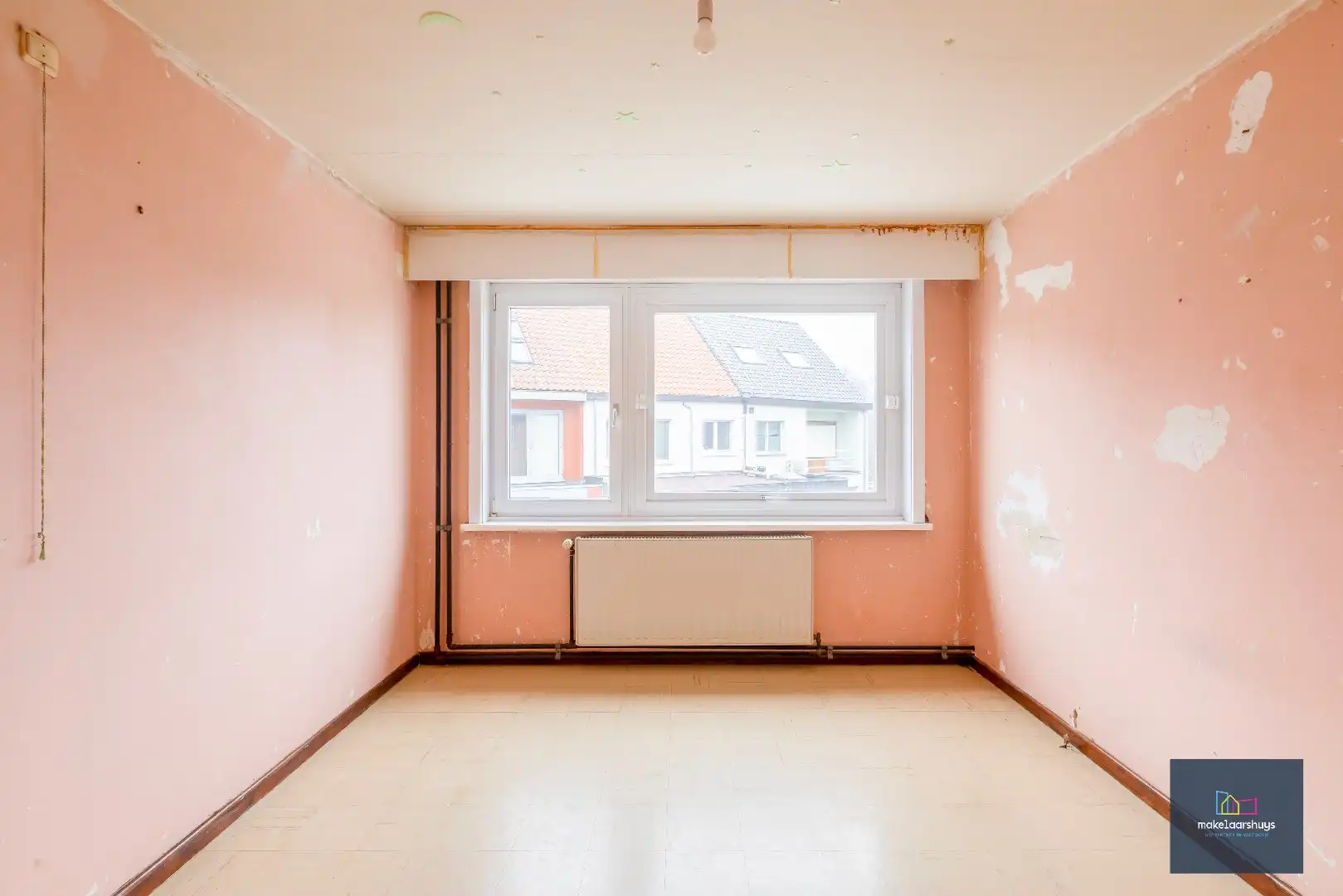 Te renoveren HOB met garage in Mariakerke foto 11