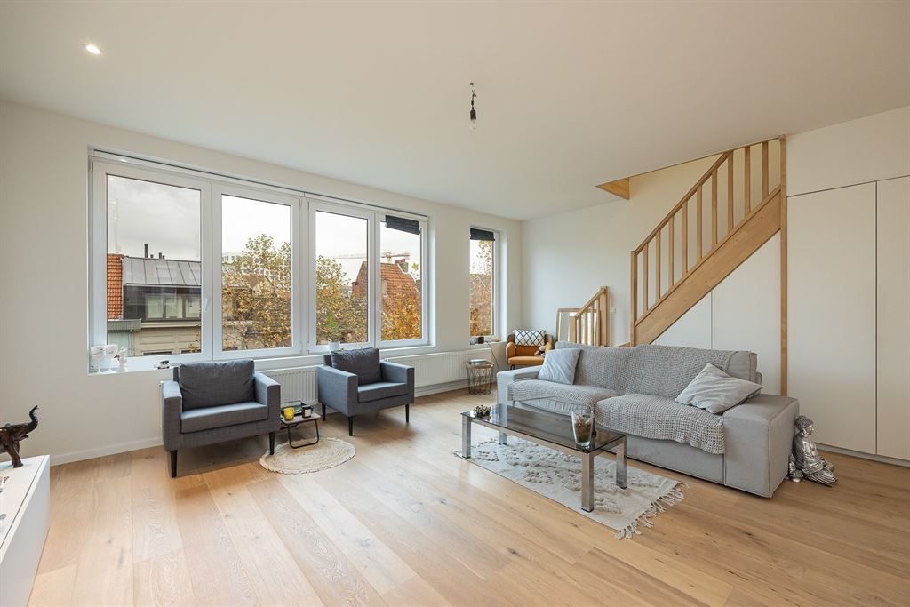 Luxueus gerenoveerd duplexappartement foto 13