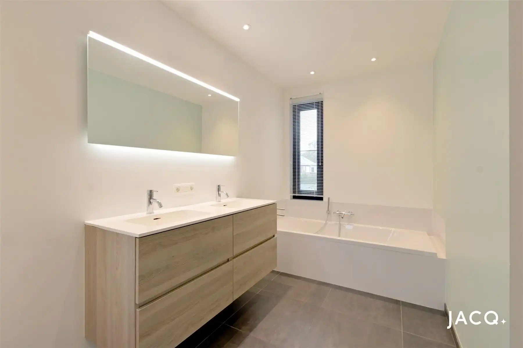 Charmante villa met 4 à 5 slpk's op een perceel van 1592m²! foto 15