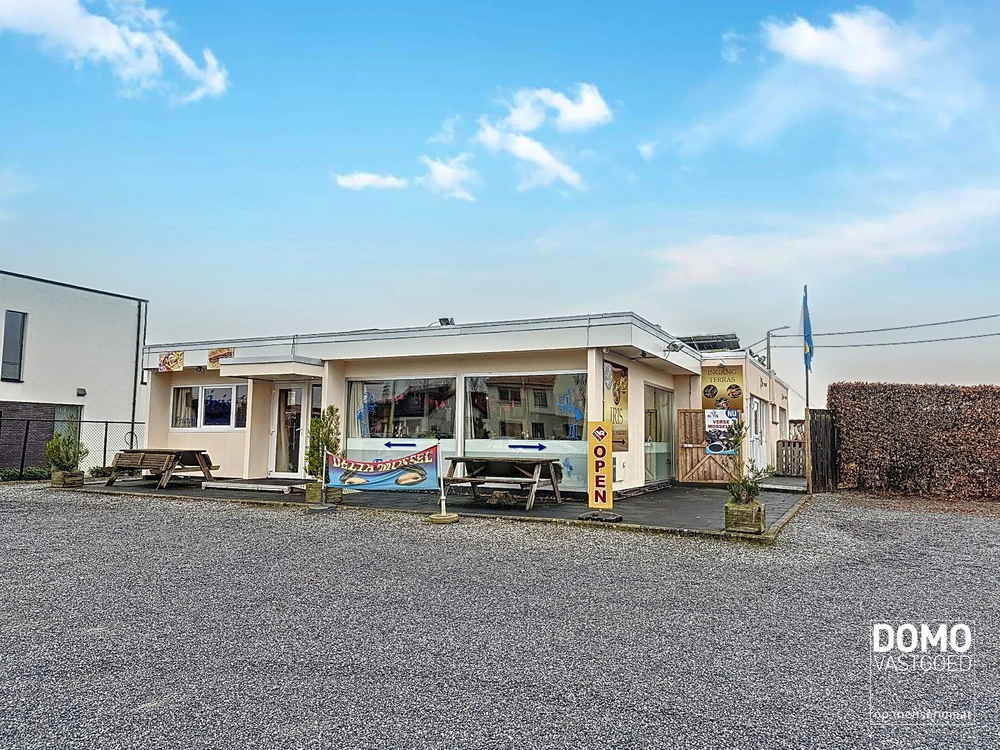 GOED DRAAIEND RESTAURANT MET FRITUURZAAK EN WOONST OVER TE NEMEN IN HERK-DE-STAD foto 32