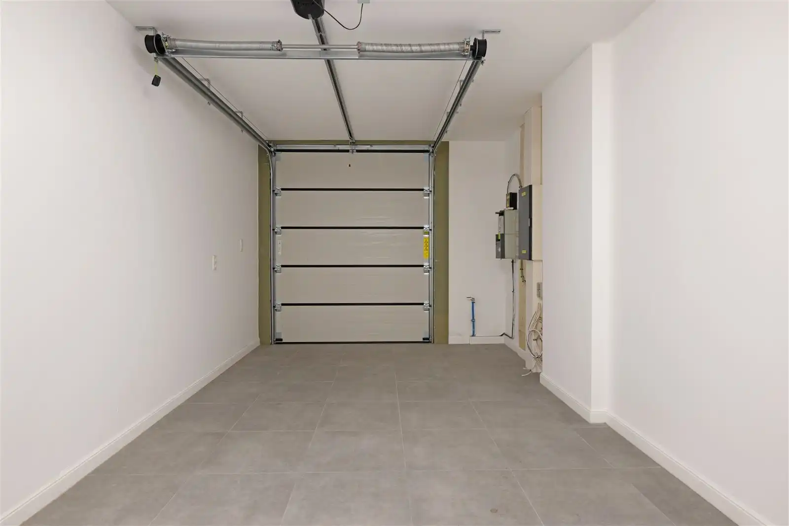 Gerenoveerde woning nabij het centrum van Zottegem! foto 21