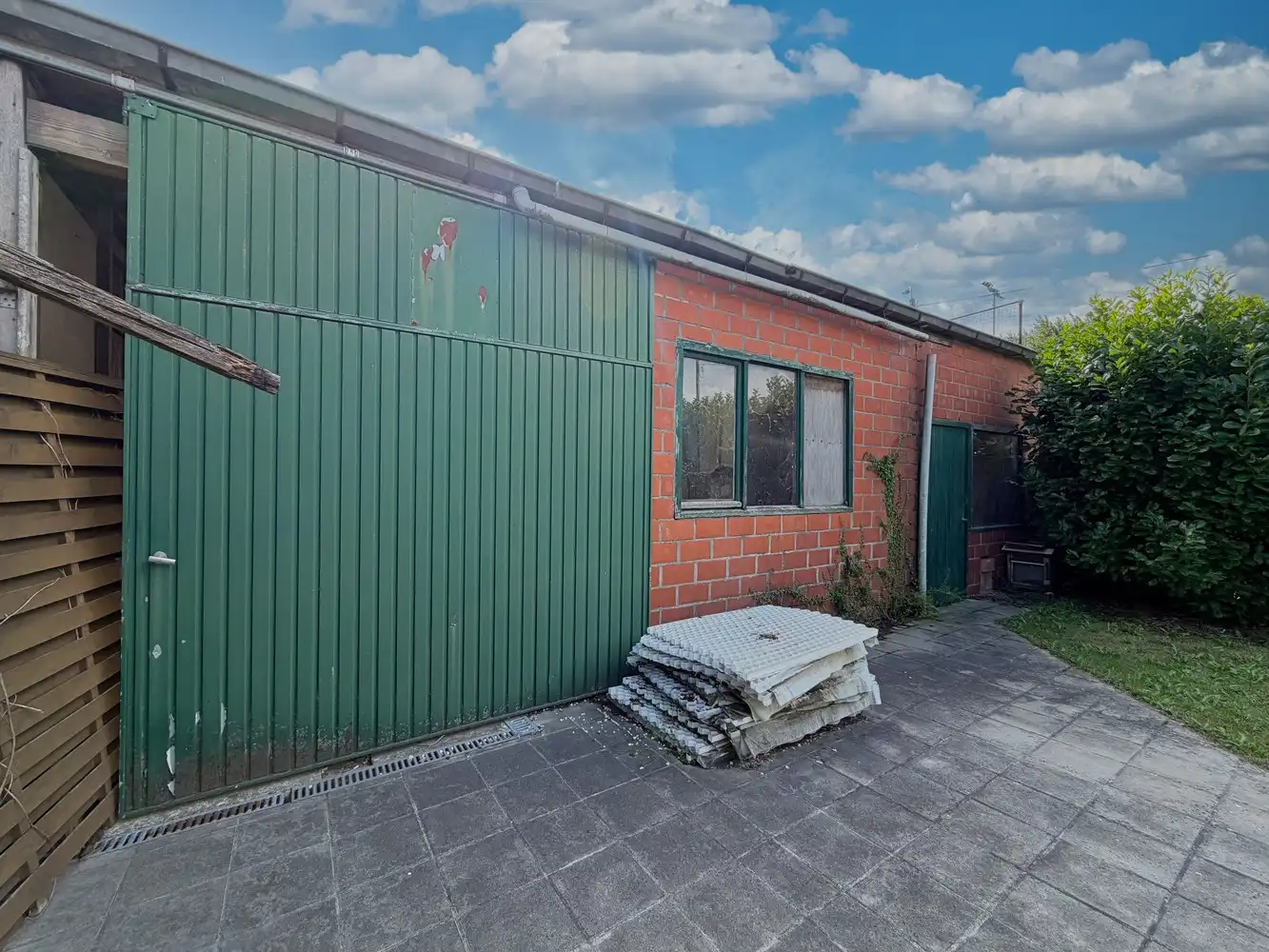 Heel ruime gezinswoning (6 slpks) met tuin + grote garage foto 19