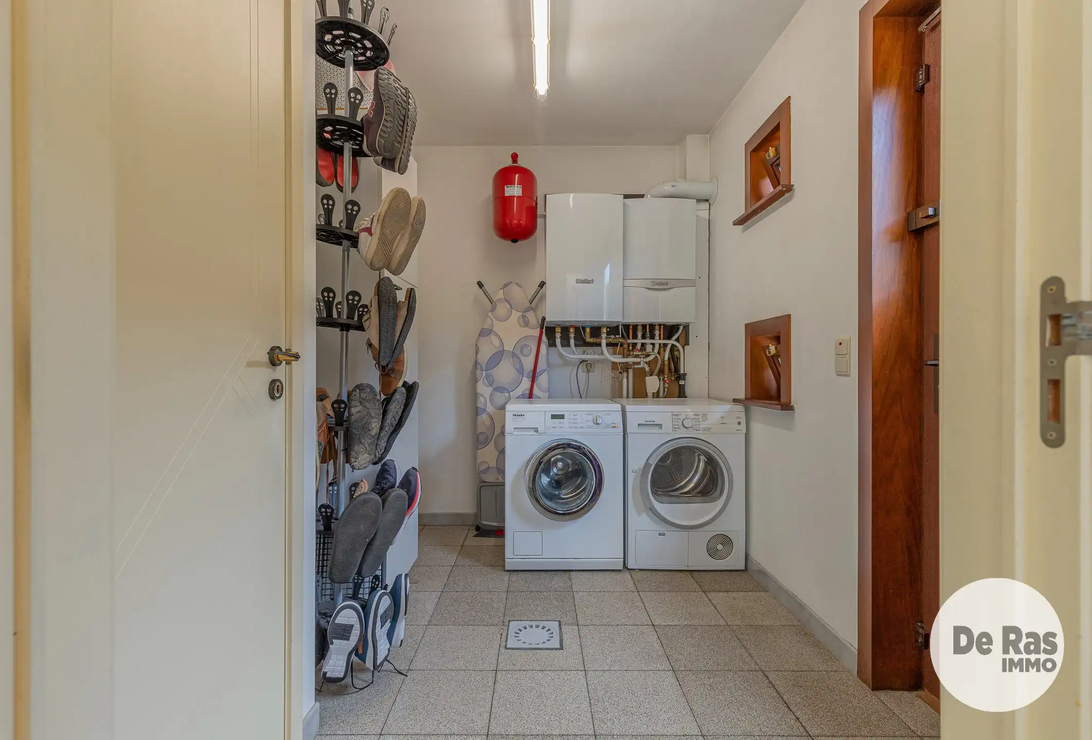 LEDE - Perfect onderhouden woning op een rustige locatie foto 12