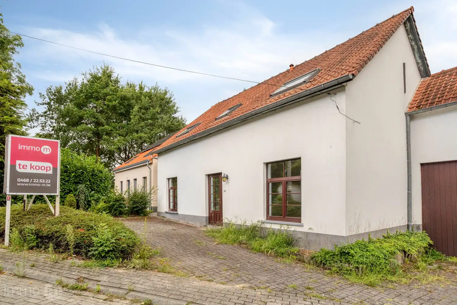 **Ruime rustige eengezinswoning met 5 slaapkamers, tuin, garage en 3 parkeerplaatsen in Huldenberg te koop** foto 2