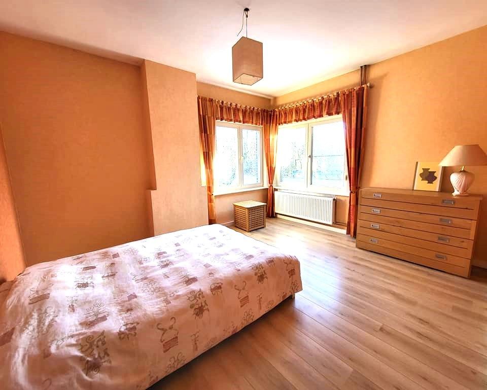 Never judge a book by it's cover... foto 11