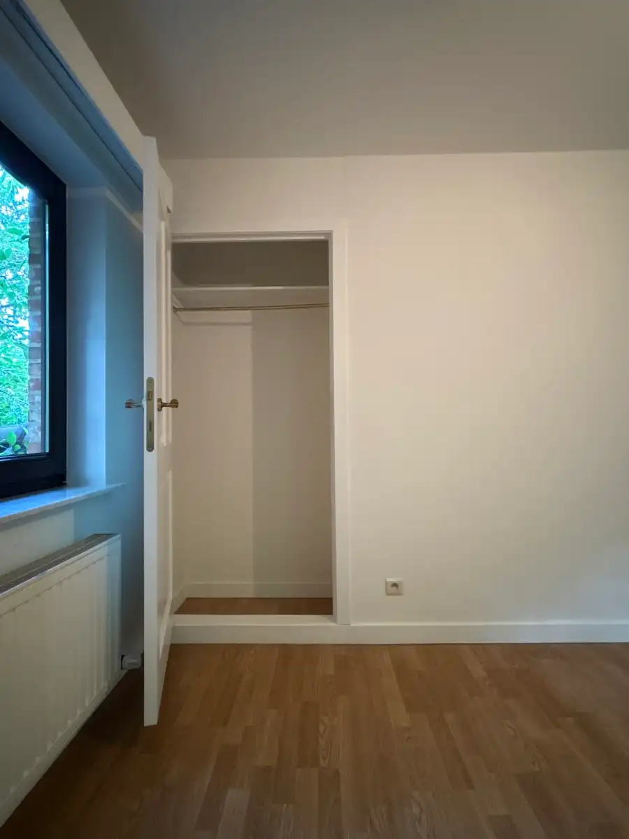 Ruime villa met 6 slaapkamers in groene omgeving foto 25