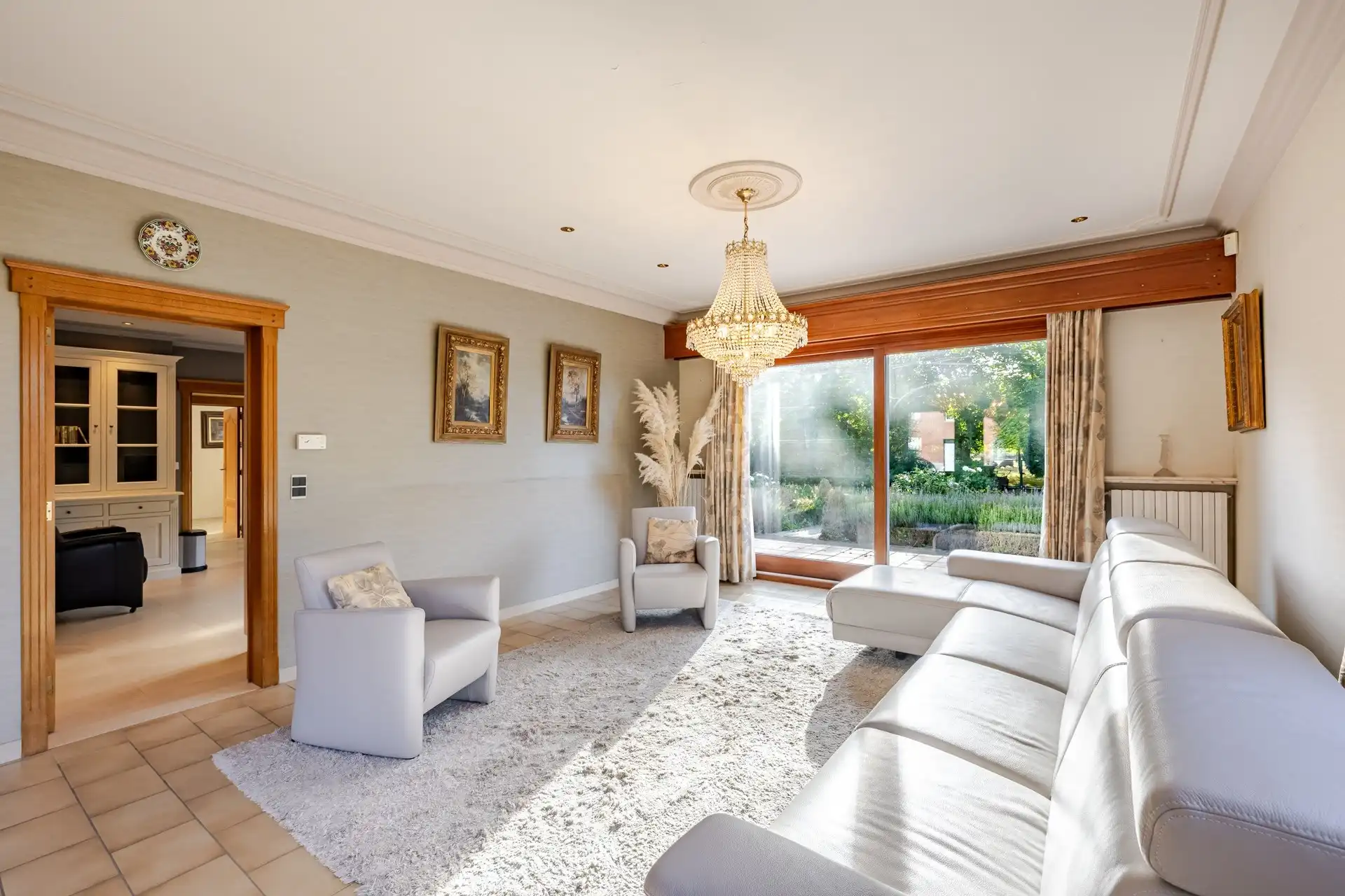 Charmante villa met panoramisch zicht op een toplocatie foto 11
