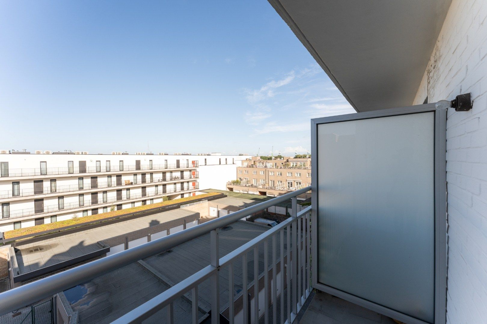 Te renoveren 1-slaapkamerappartement met uitzicht foto 9